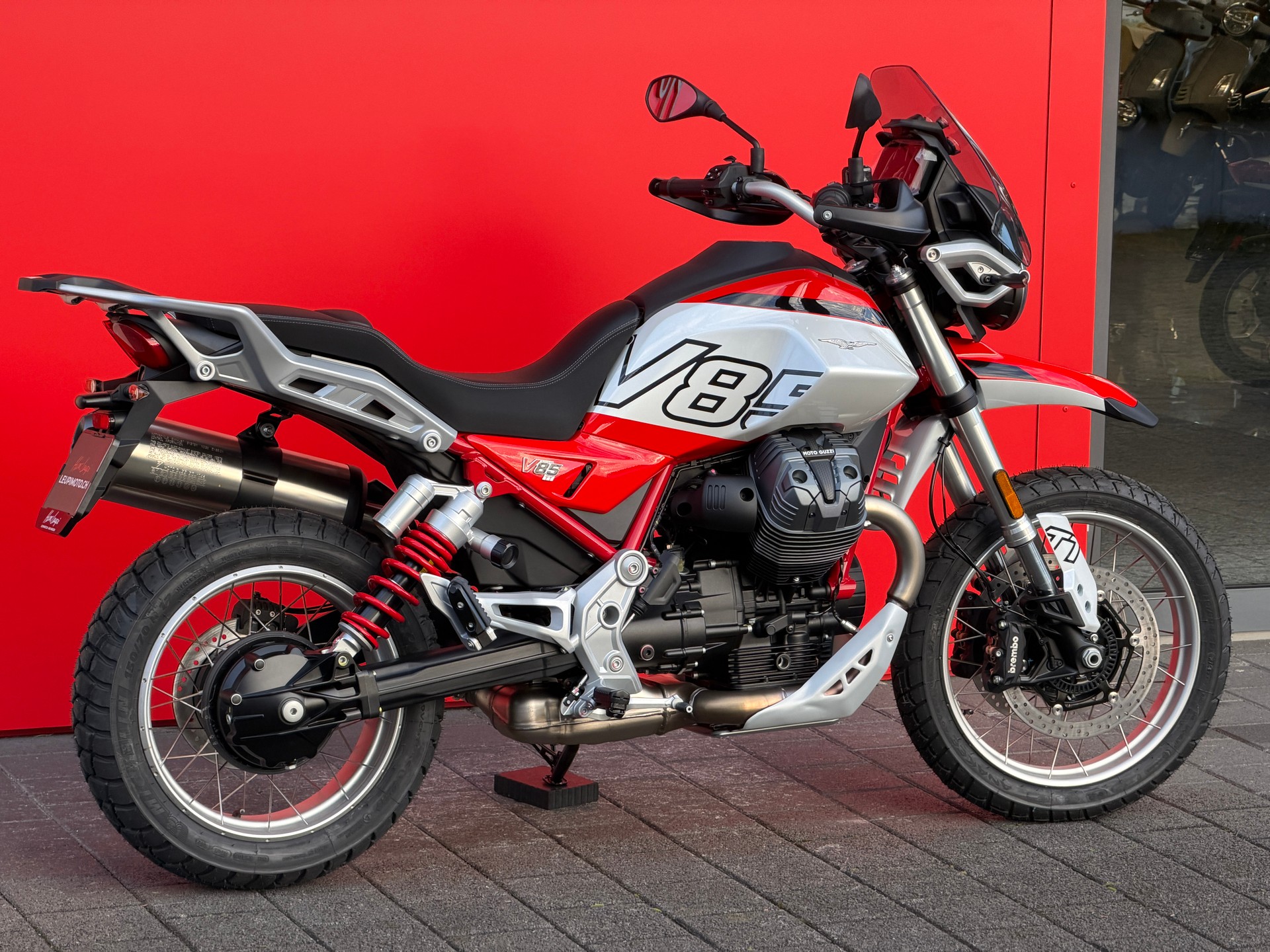 MOTO GUZZI V85 TT E5+ (35kW)-image-14