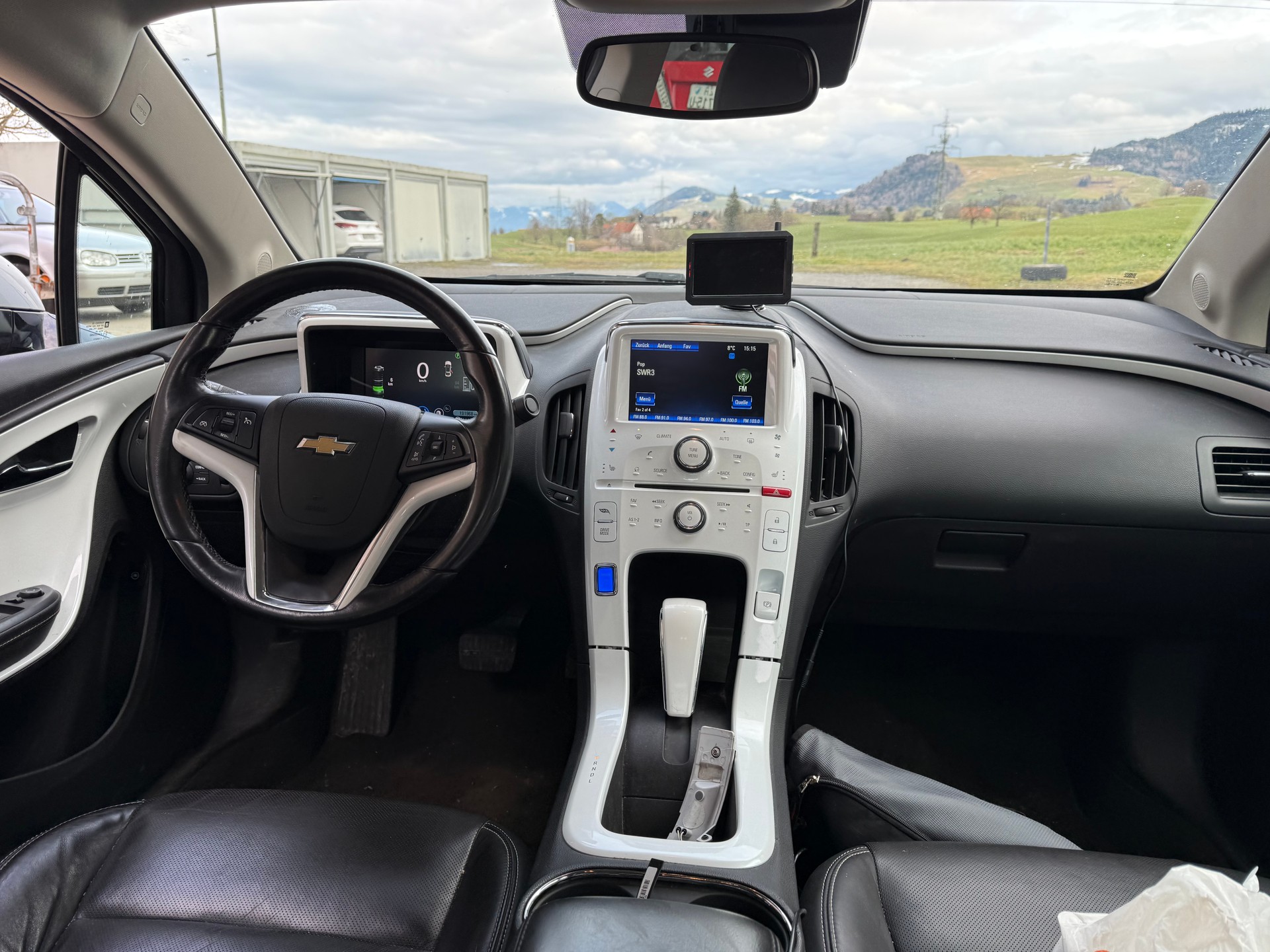 CHEVROLET Volt E-image-2