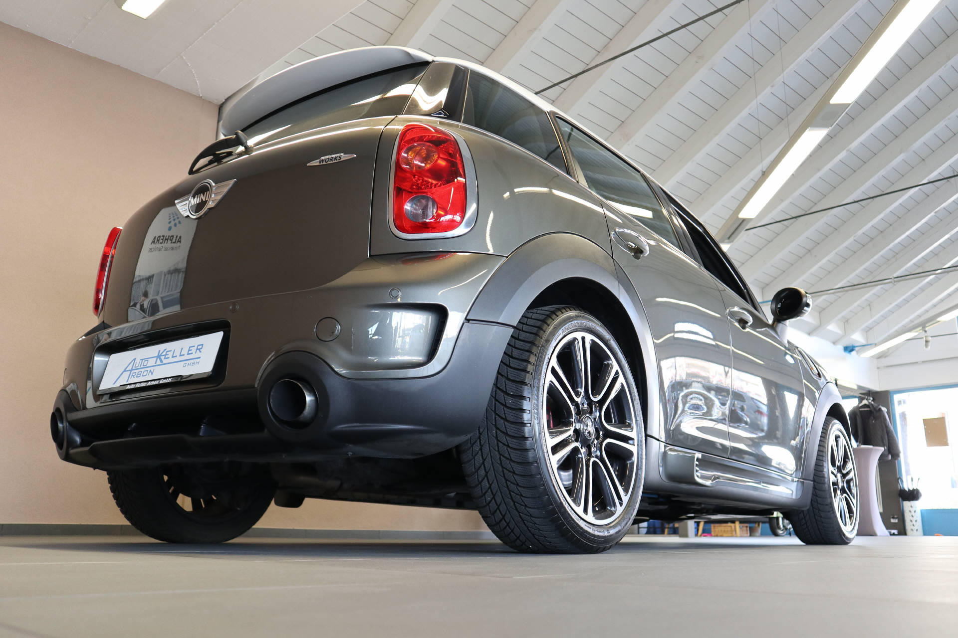 MINI Countryman 1.6i John Cooper Works ALL4-image-5