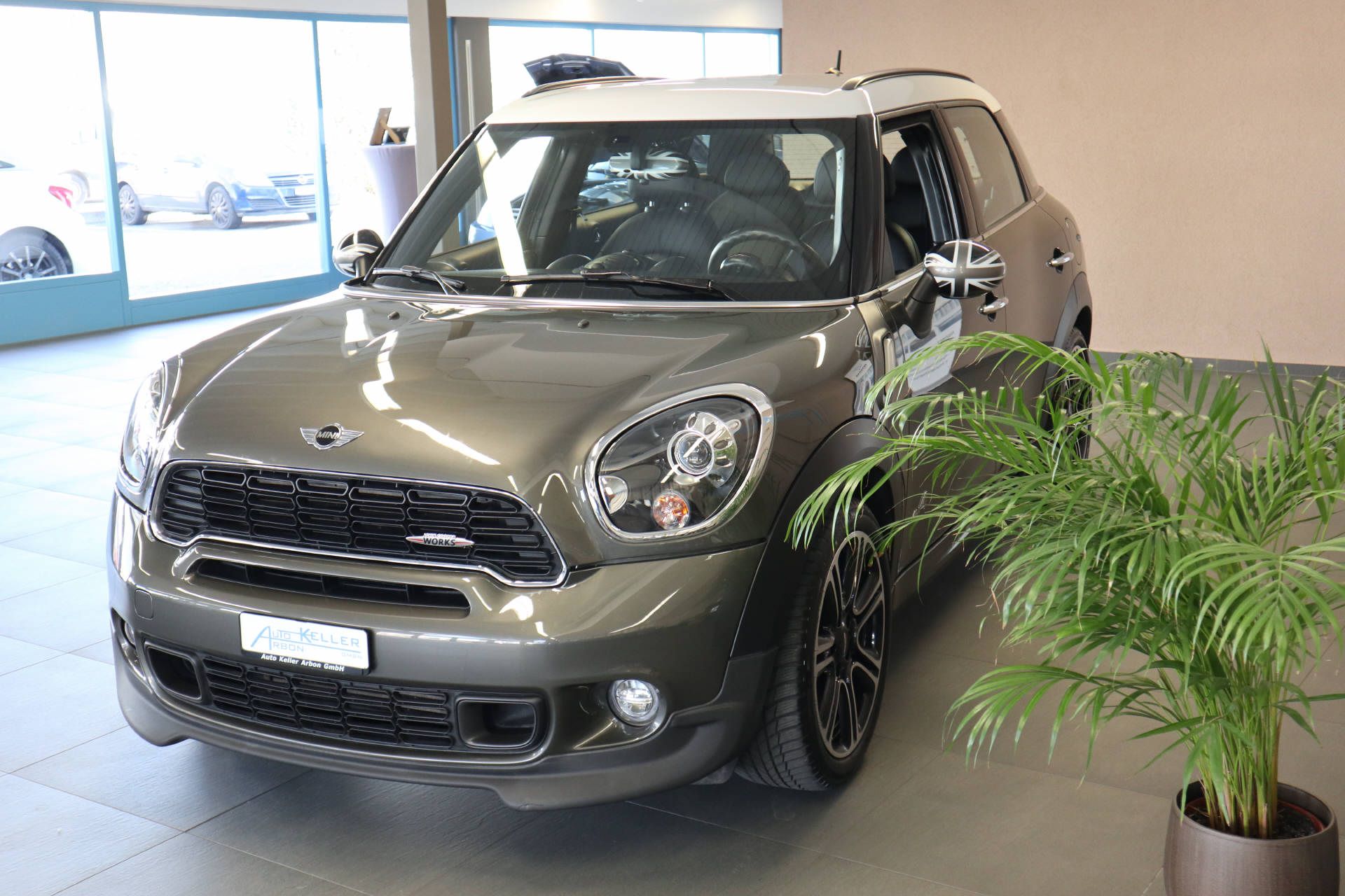 MINI Countryman 1.6i John Cooper Works ALL4-image-3
