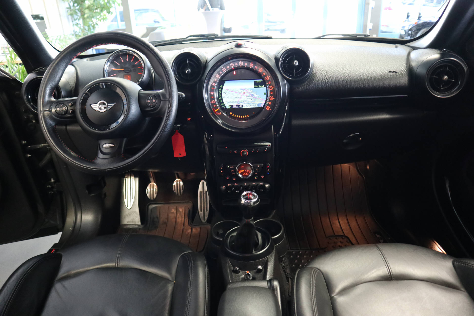 MINI Countryman 1.6i John Cooper Works ALL4-image-12