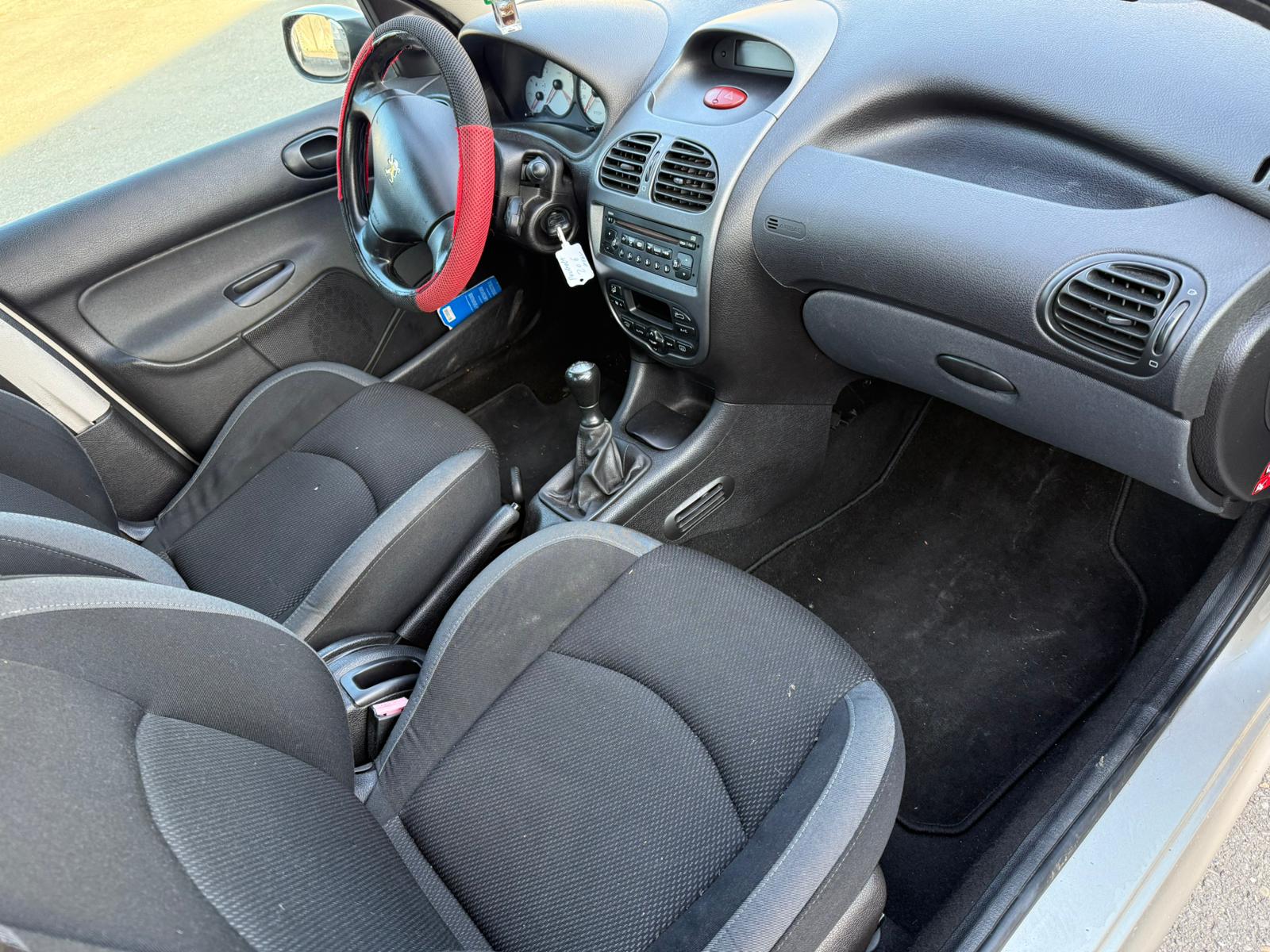 PEUGEOT 206 1.4 Trendy-image-8
