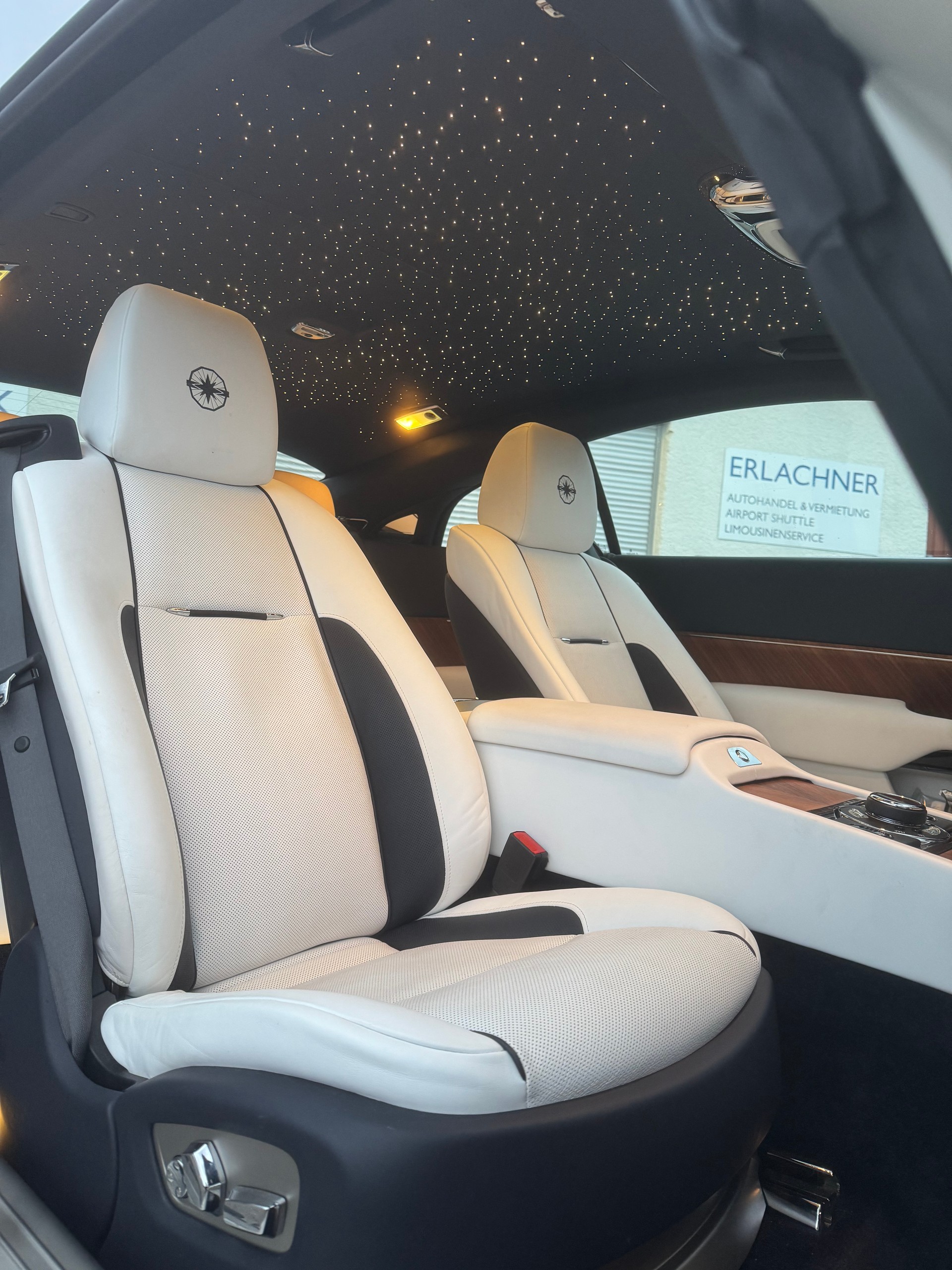 ROLLS-ROYCE Wraith 6.6 V12 *1 OF 3* *Porto Cervo*-image-9