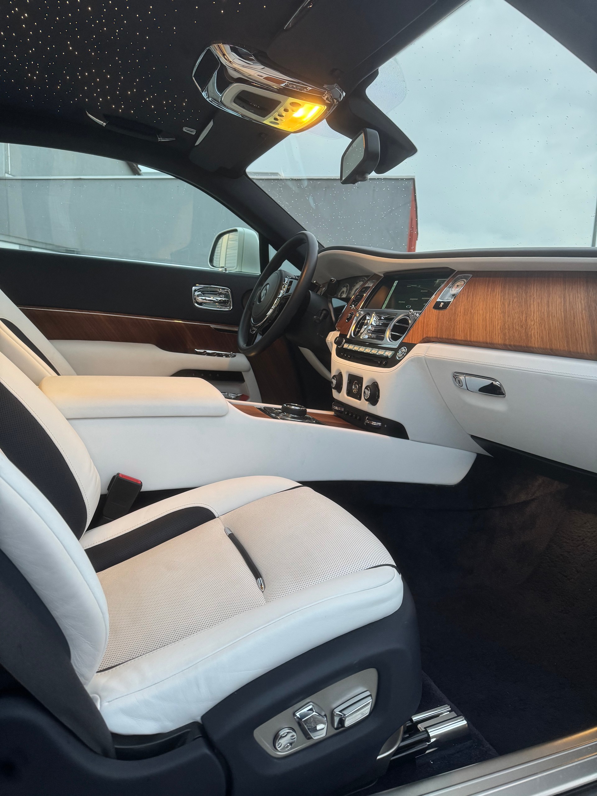 ROLLS-ROYCE Wraith 6.6 V12 *1 OF 3* *Porto Cervo*-image-10
