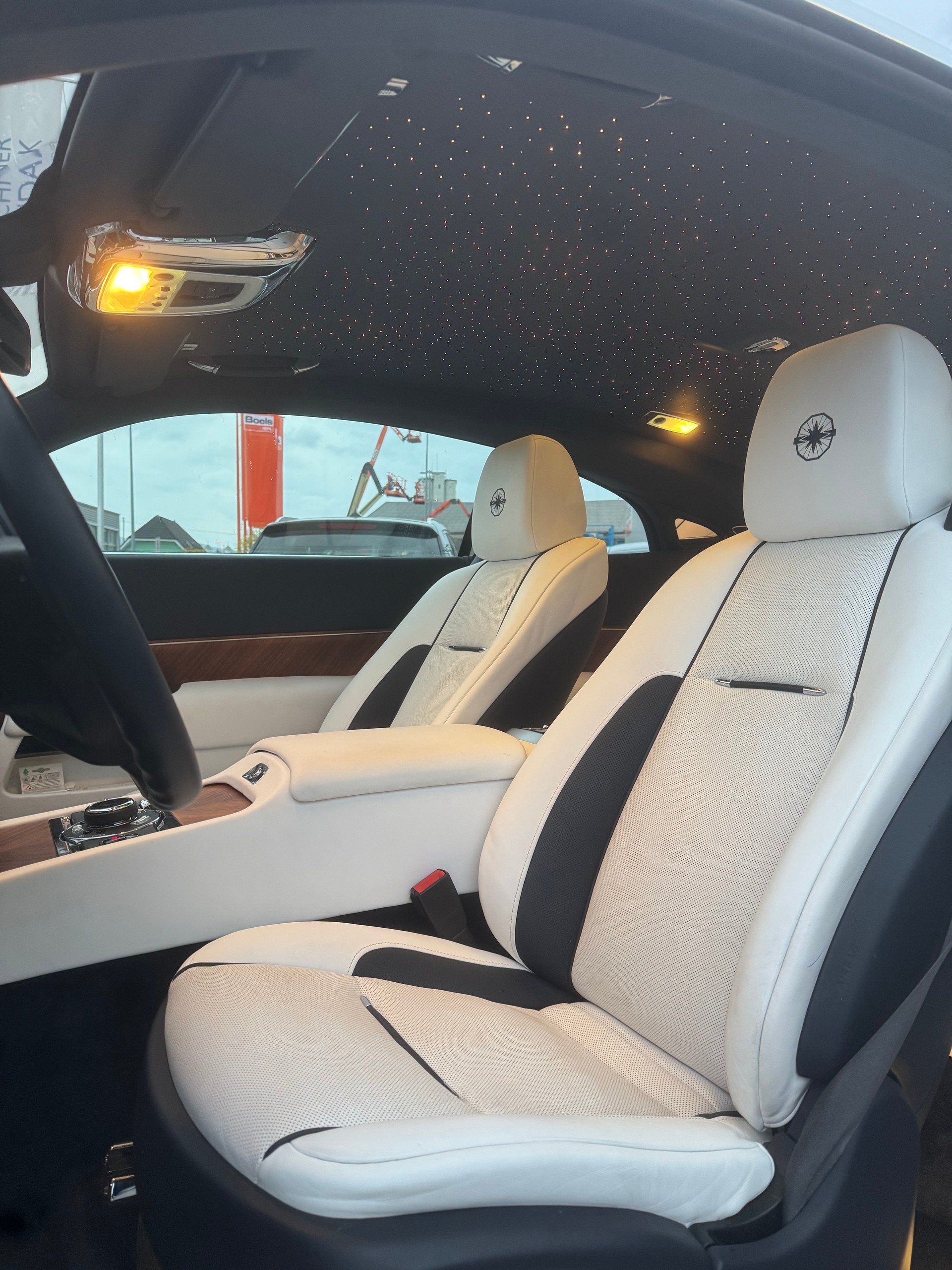 ROLLS-ROYCE Wraith 6.6 V12 *1 OF 3* *Porto Cervo*-image-7