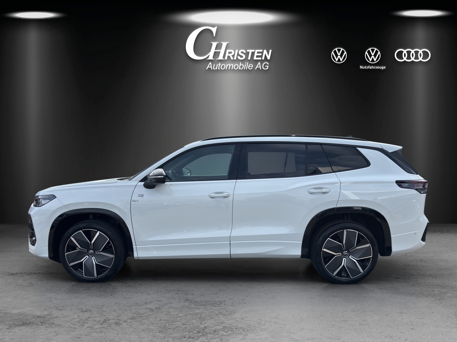 VW Tayron 2.0 TSI R-Line DSG 4Motion-showroom-element-1