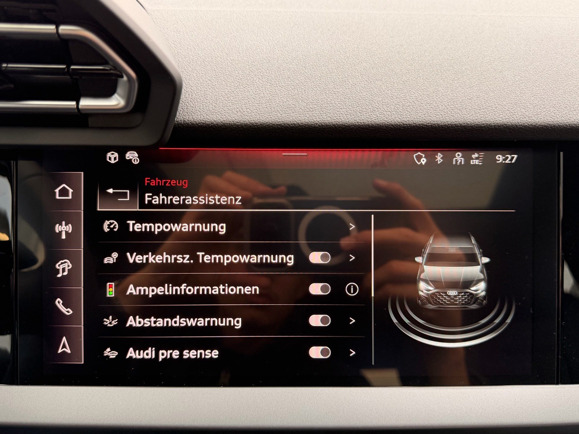 AUDI A3 SPORTBACK 45 TFSI e S LINE *** 140 KM ELETKTRISCHE REICHWEITE & PANORAMAGLASDACH ***-image-17