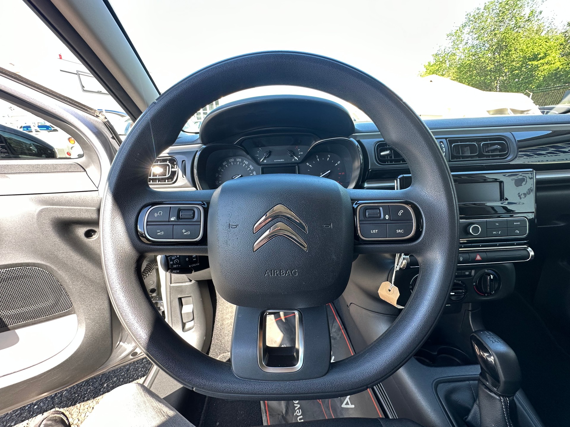 CITROEN C3 1.2i essence-image-14