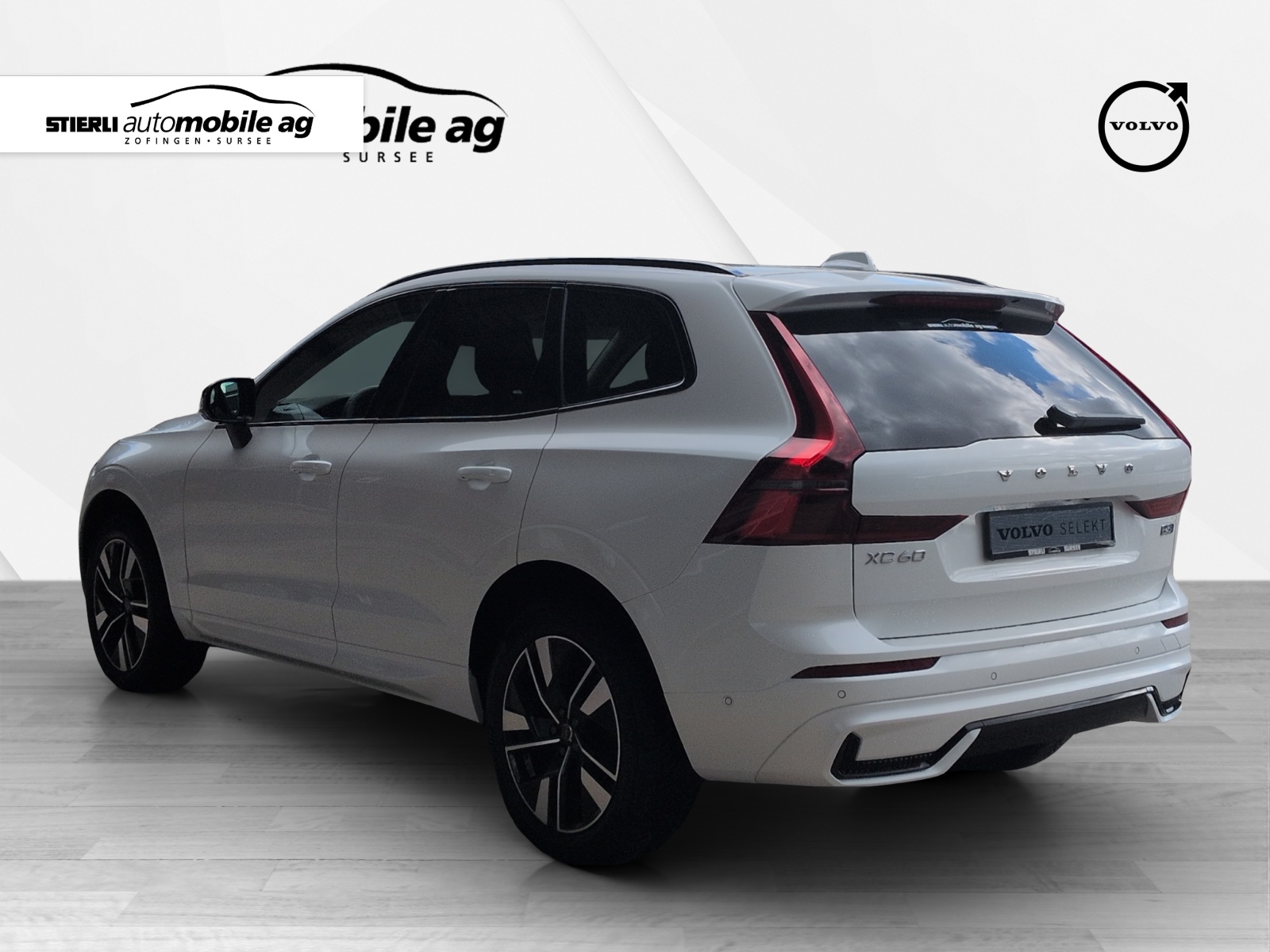 VOLVO XC60 2.0 B5 MH Plus Dark AWD-image-6