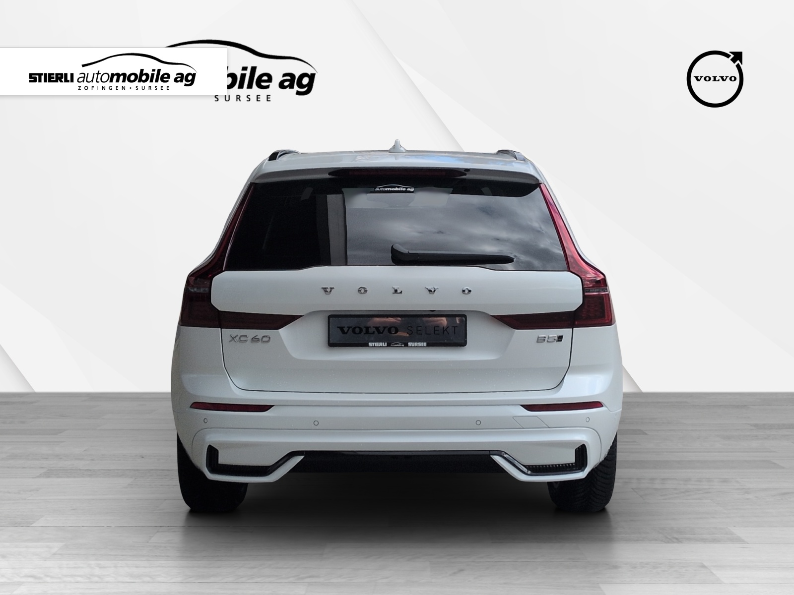 VOLVO XC60 2.0 B5 MH Plus Dark AWD-image-5
