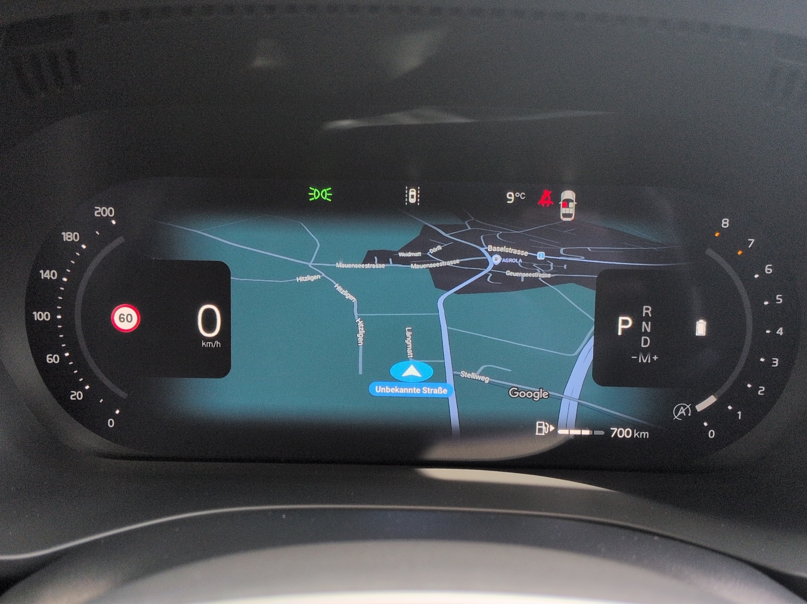 VOLVO XC60 2.0 B5 MH Plus Dark AWD-image-15