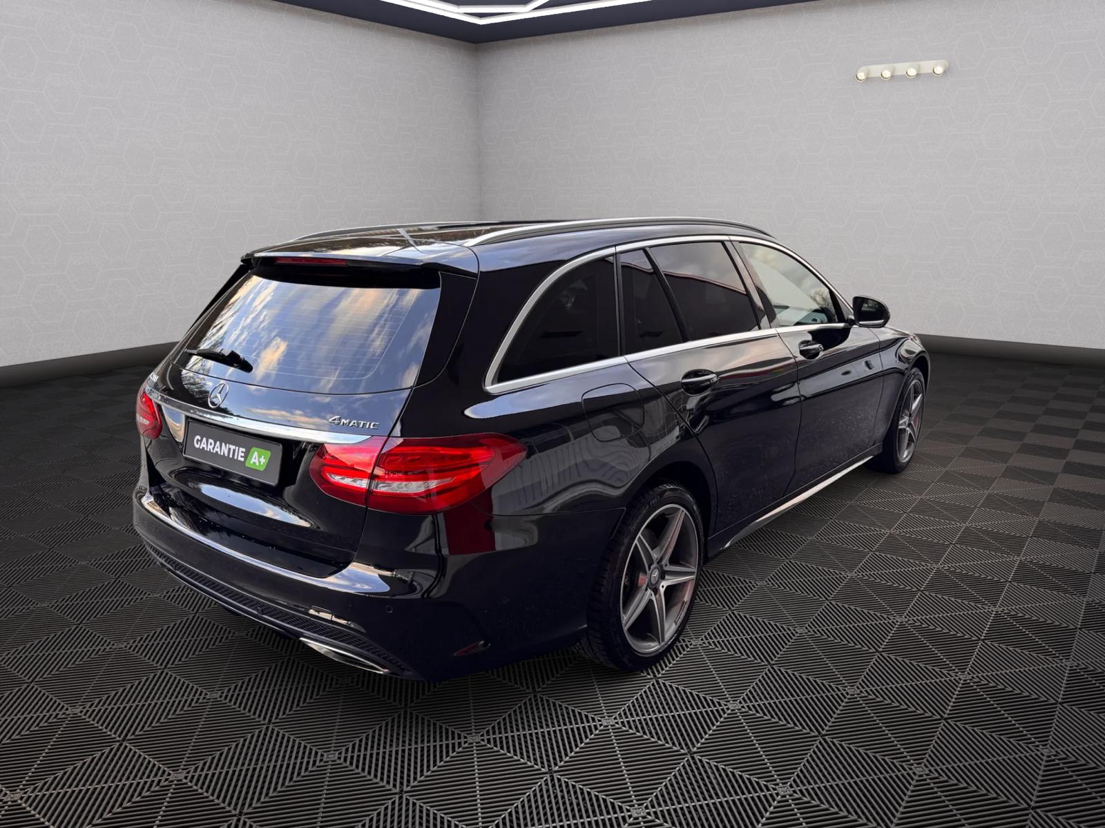 MERCEDES-BENZ C 200 AMG Line 4Matic 7G-Tronic-image-3