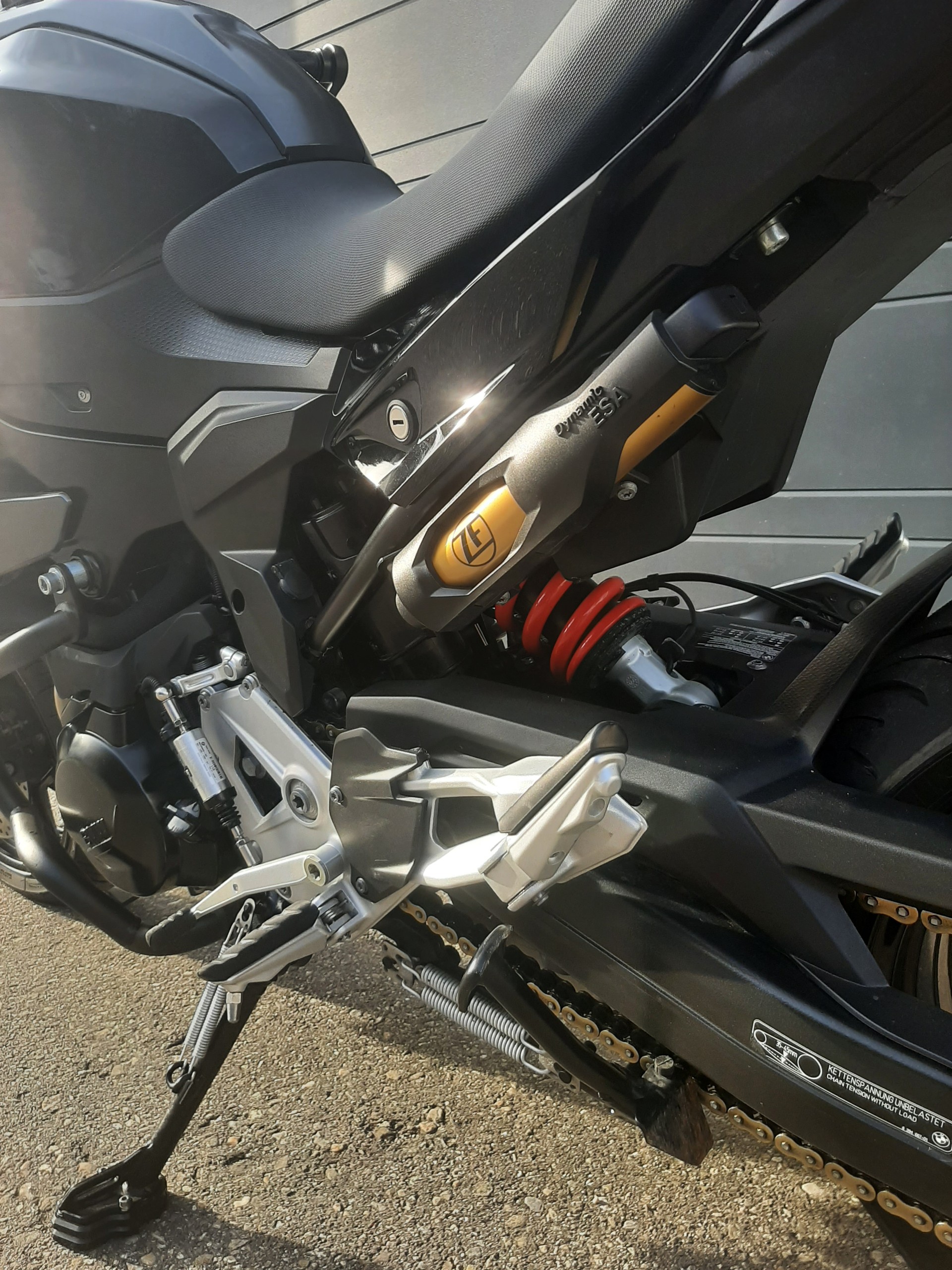 BMW F 900 XR ABS-image-3