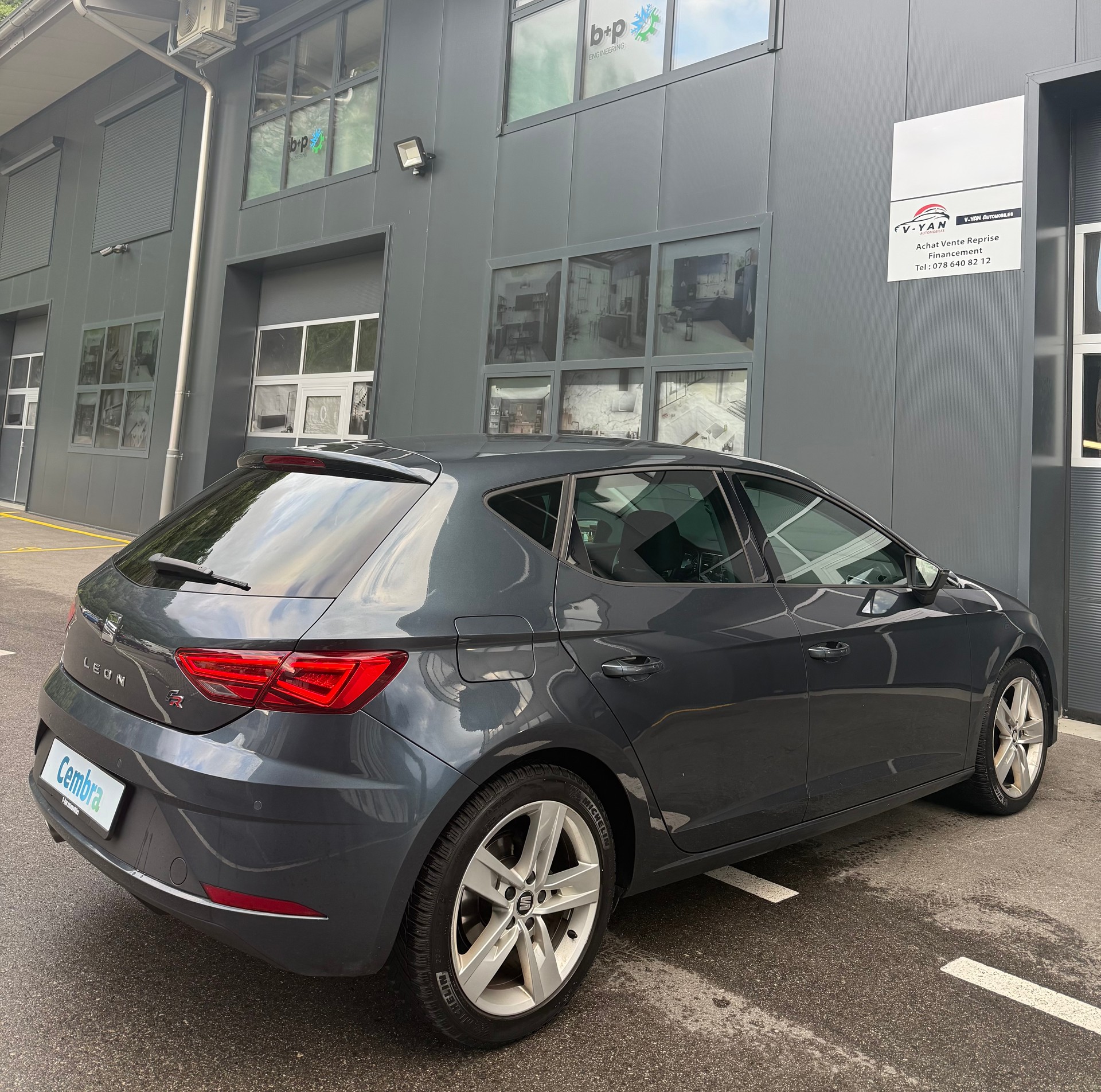 SEAT Leon 1.5 TSI EVO SWISS FR DSG-image-7