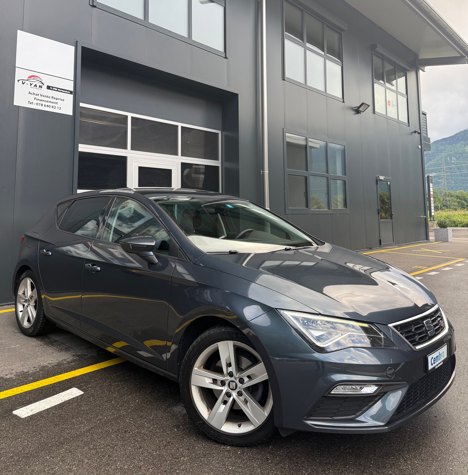 SEAT Leon 1.5 TSI EVO SWISS FR DSG-image-1