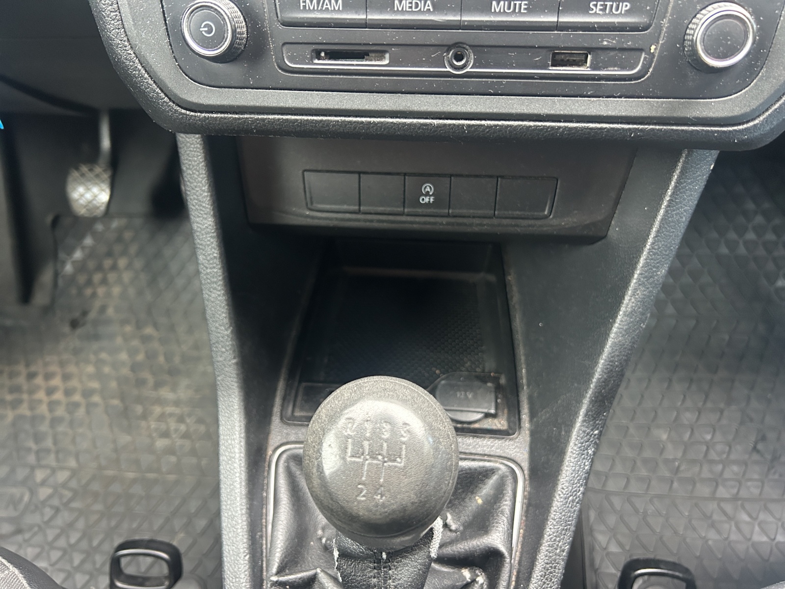 VW Caddy 1.2 TSI BlueMotion Technology-image-9