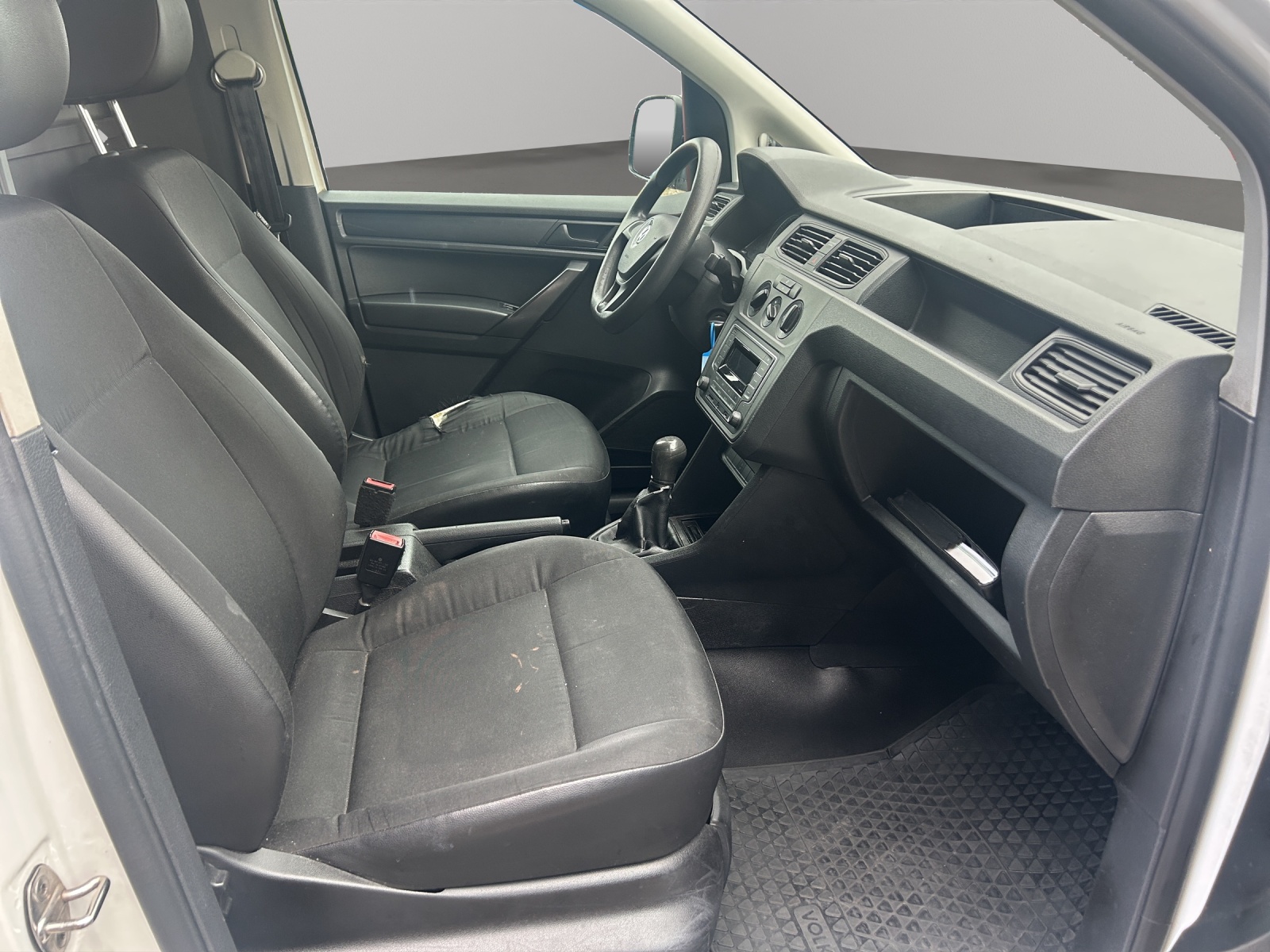 VW Caddy 1.2 TSI BlueMotion Technology-image-14