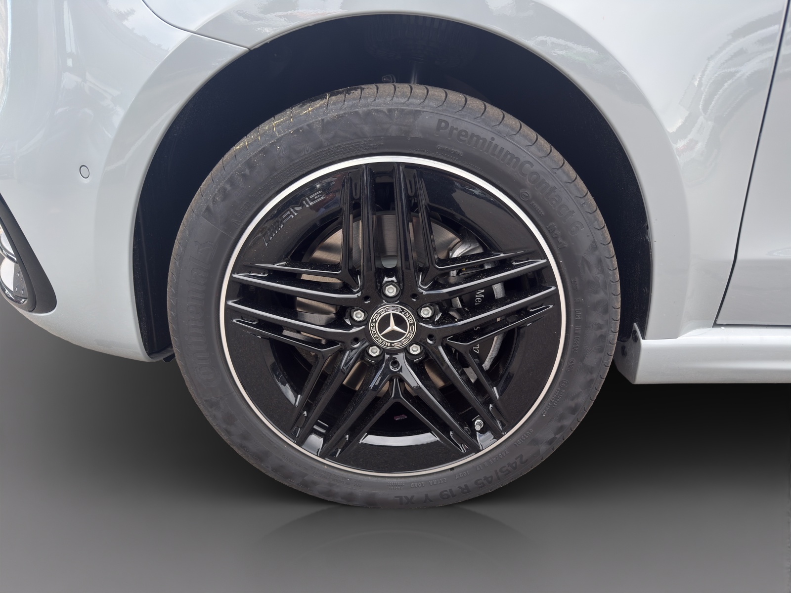 MERCEDES-BENZ V 300 d lang 4Matic Swiss Edition 9G-Tronic-image-11