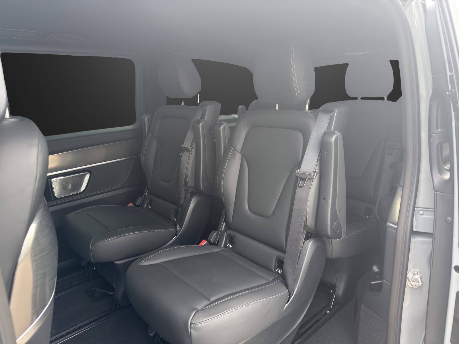 MERCEDES-BENZ V 300 d lang 4Matic Swiss Edition 9G-Tronic-image-7