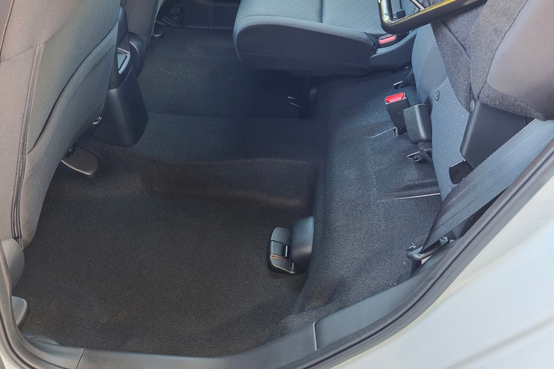 HONDA Jazz 1.5i-MMD Elegance E-CVT-image-13