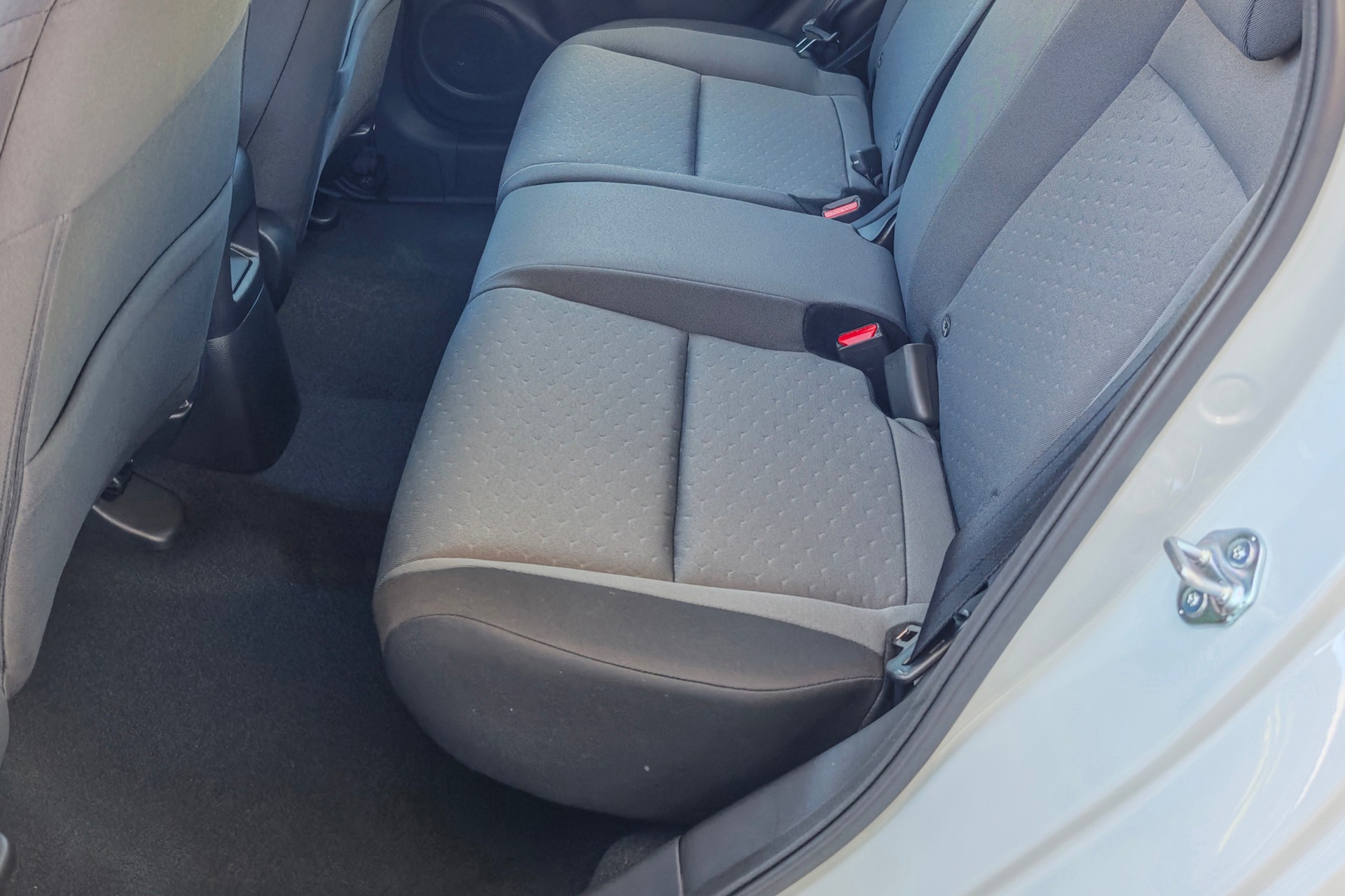 HONDA Jazz 1.5i-MMD Elegance E-CVT-image-12