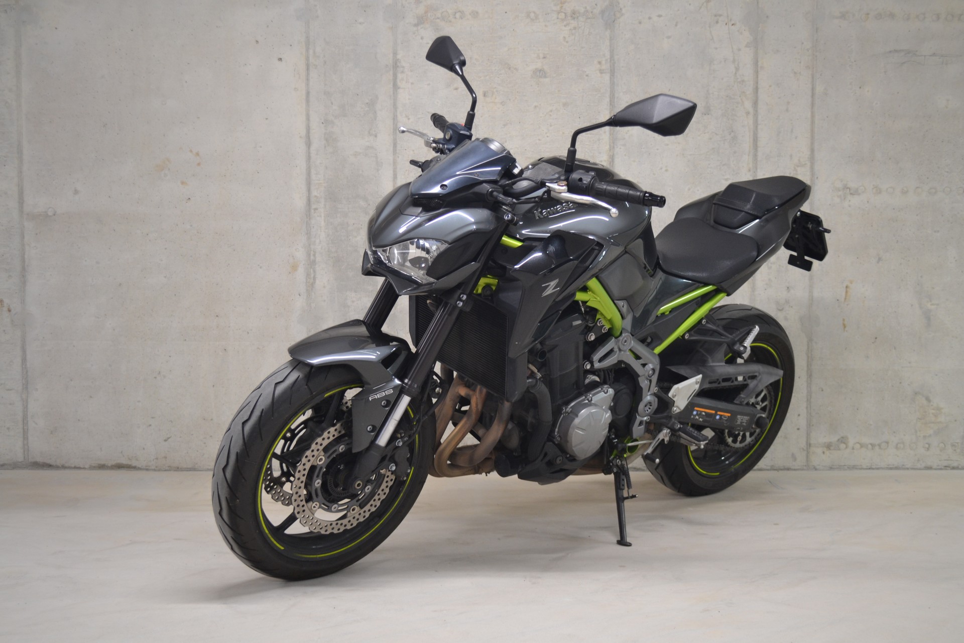 KAWASAKI Z 900-image-1