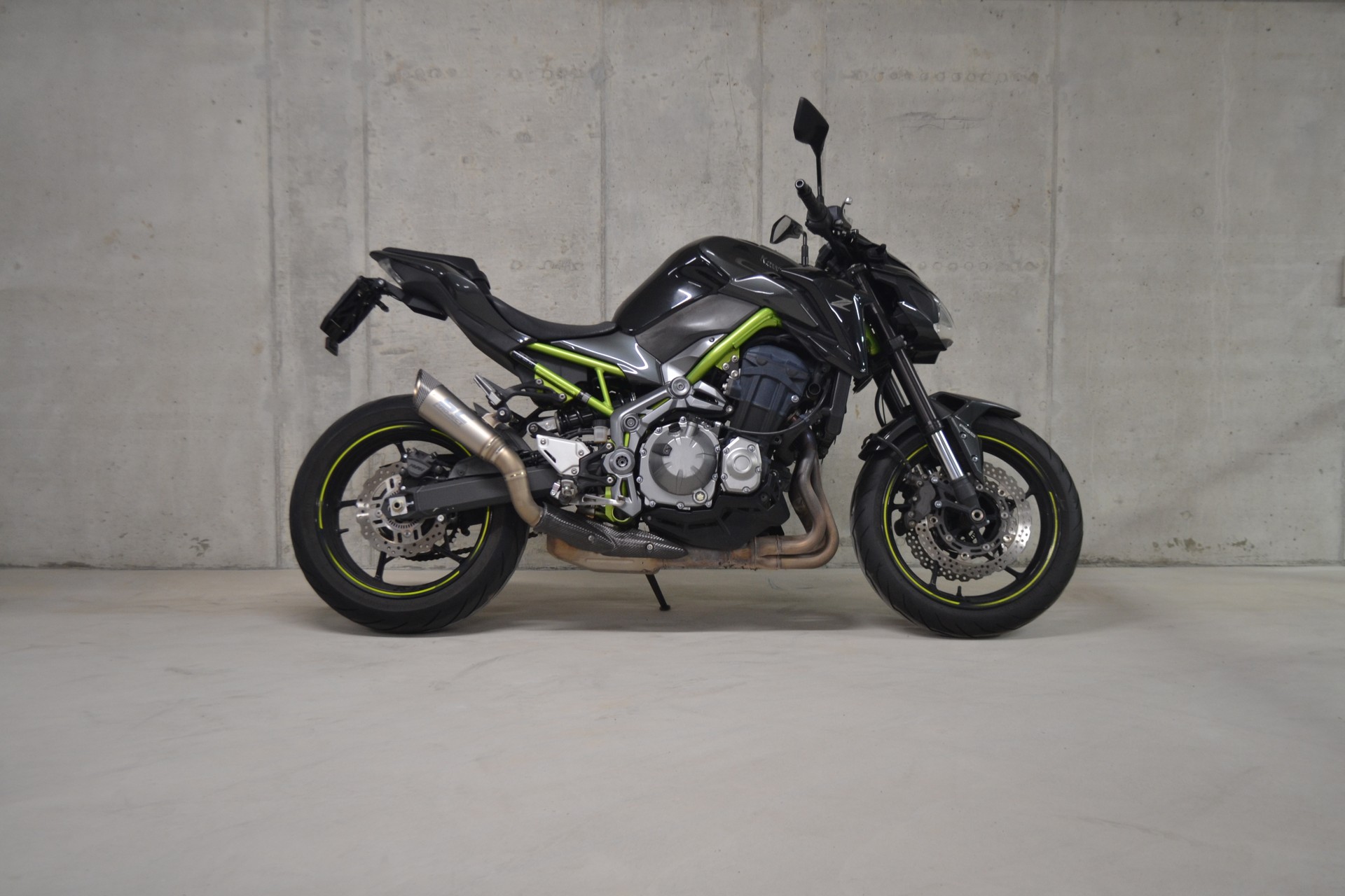 KAWASAKI Z 900-image-0