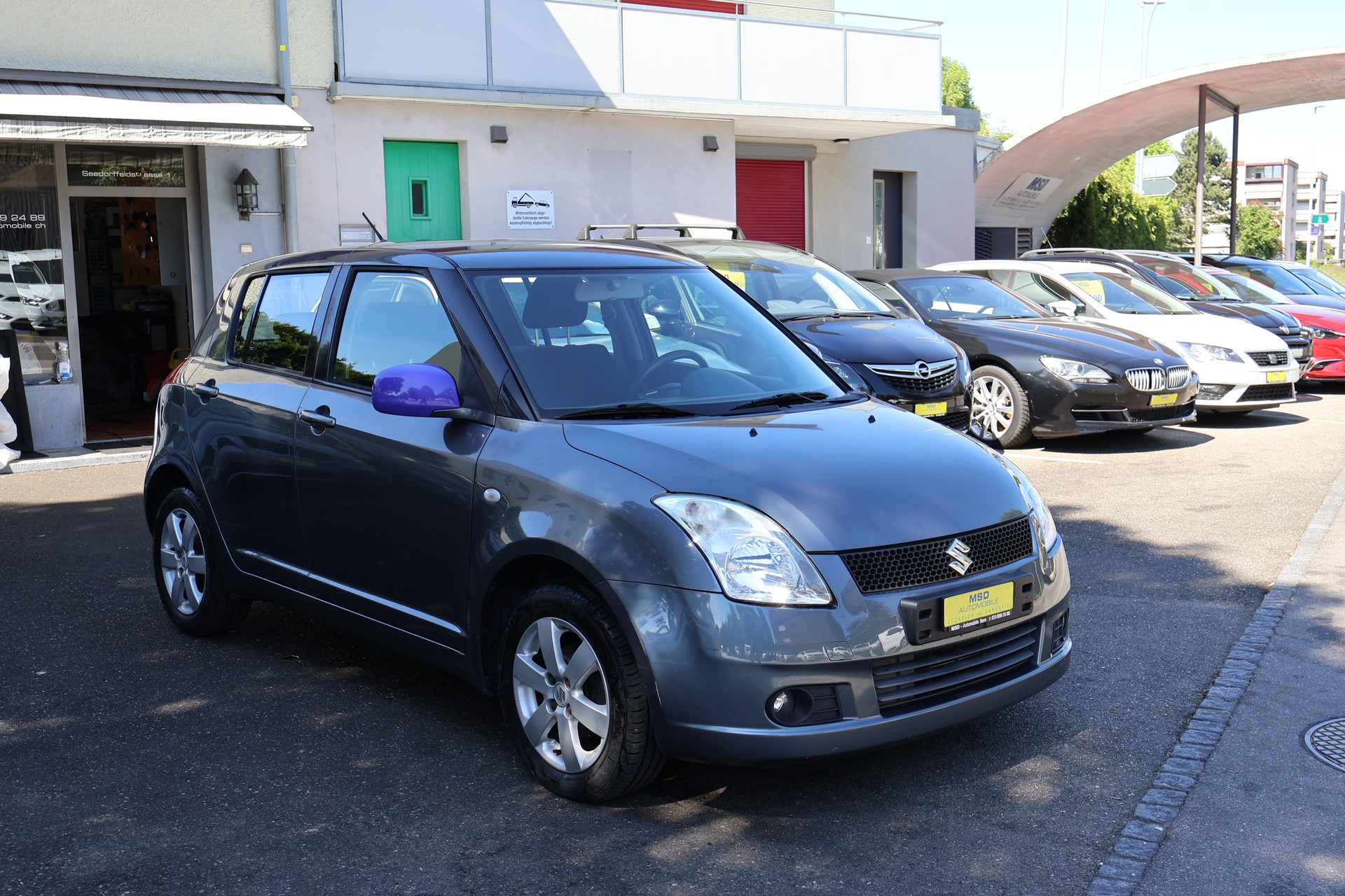 SUZUKI Swift 1.3i 16V GL 4x4-image-2