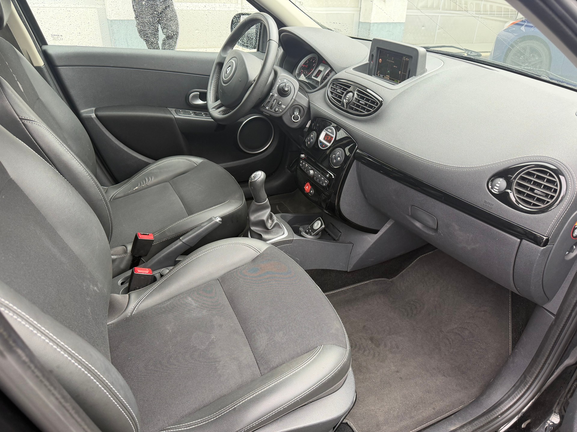 RENAULT Clio Grandtour 1.2 16V Turbo Night&Day-image-6
