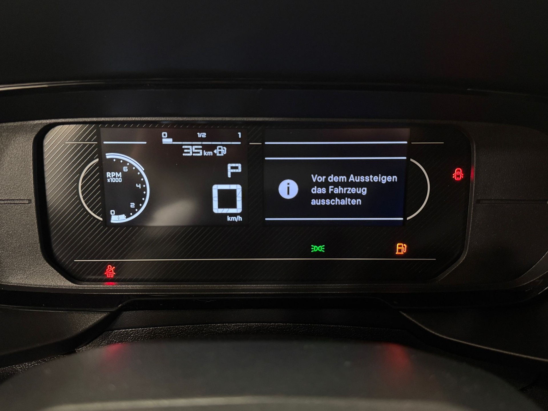 TOYOTA Proace City Van 1.5D Advanced Medium Automatik-image-14
