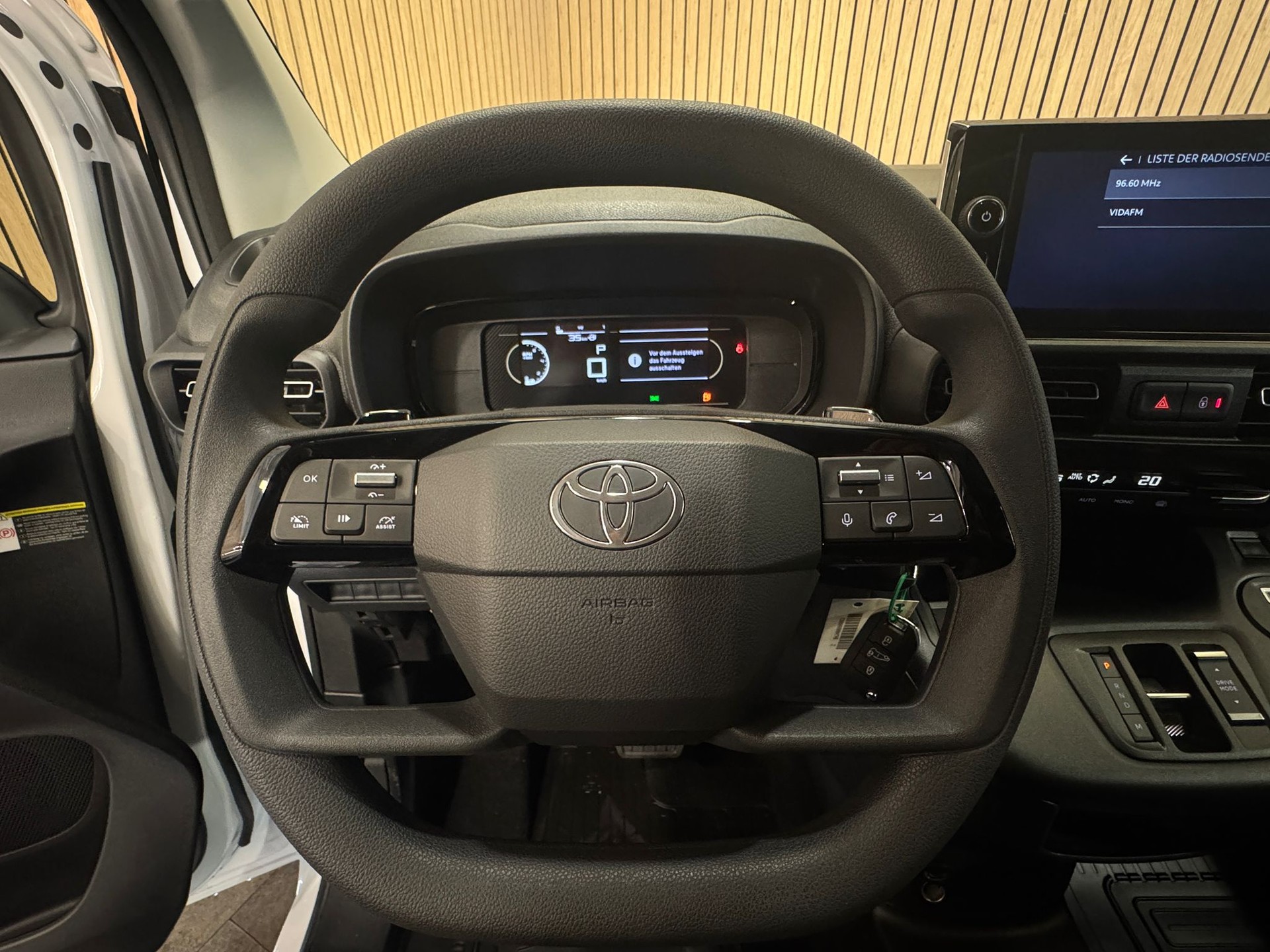TOYOTA Proace City Van 1.5D Advanced Medium Automatik-image-7