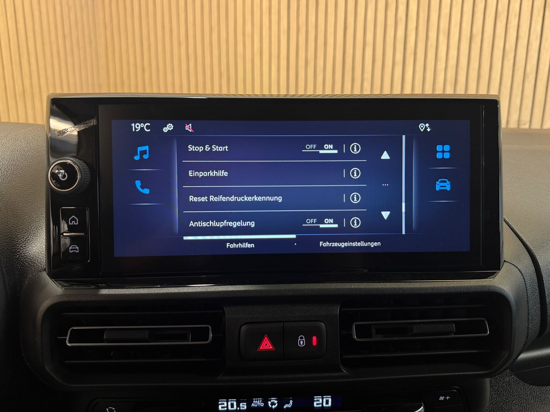 TOYOTA Proace City Van 1.5D Advanced Medium Automatik-image-16