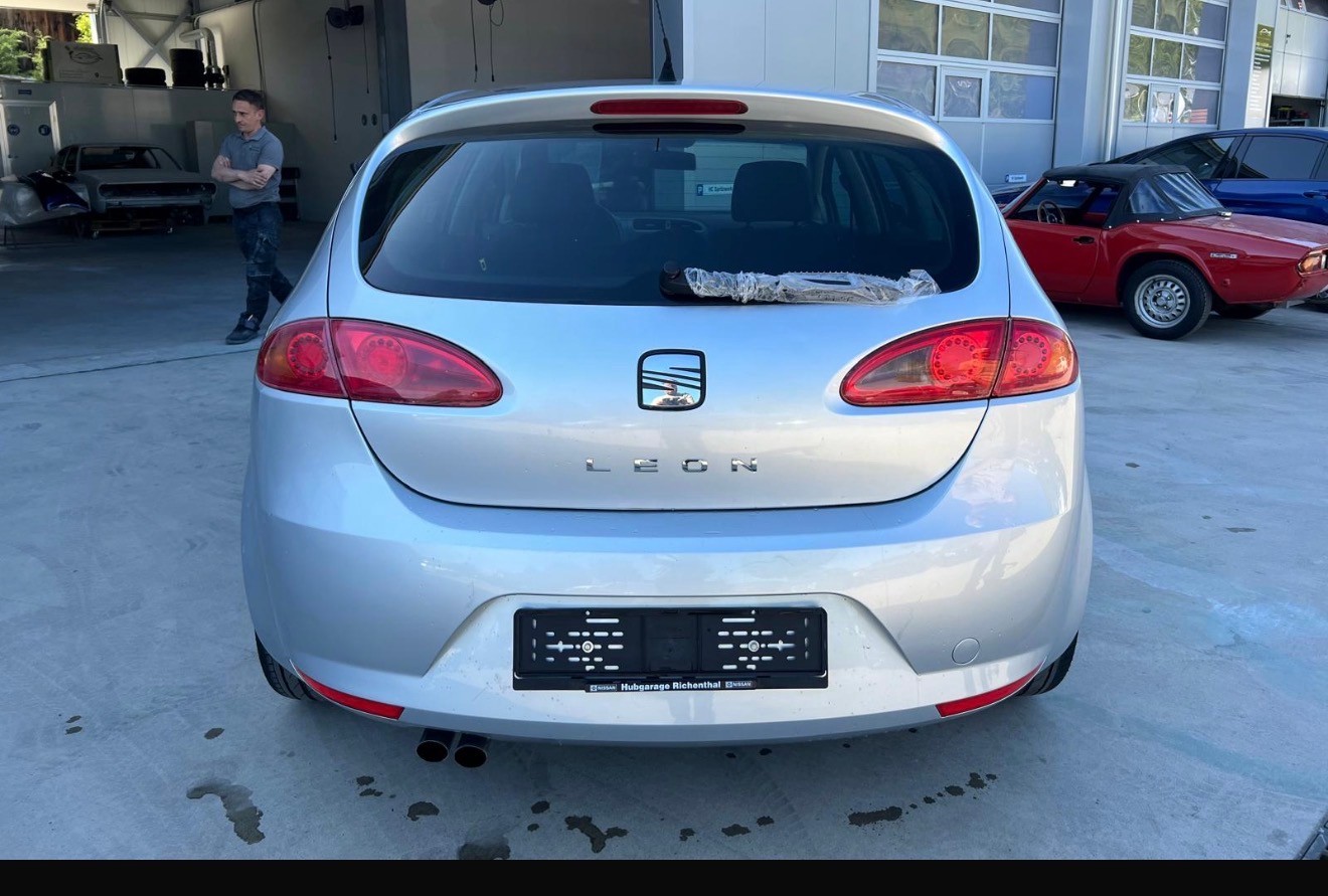SEAT Leon 2.0 FSI Stylance-image-5