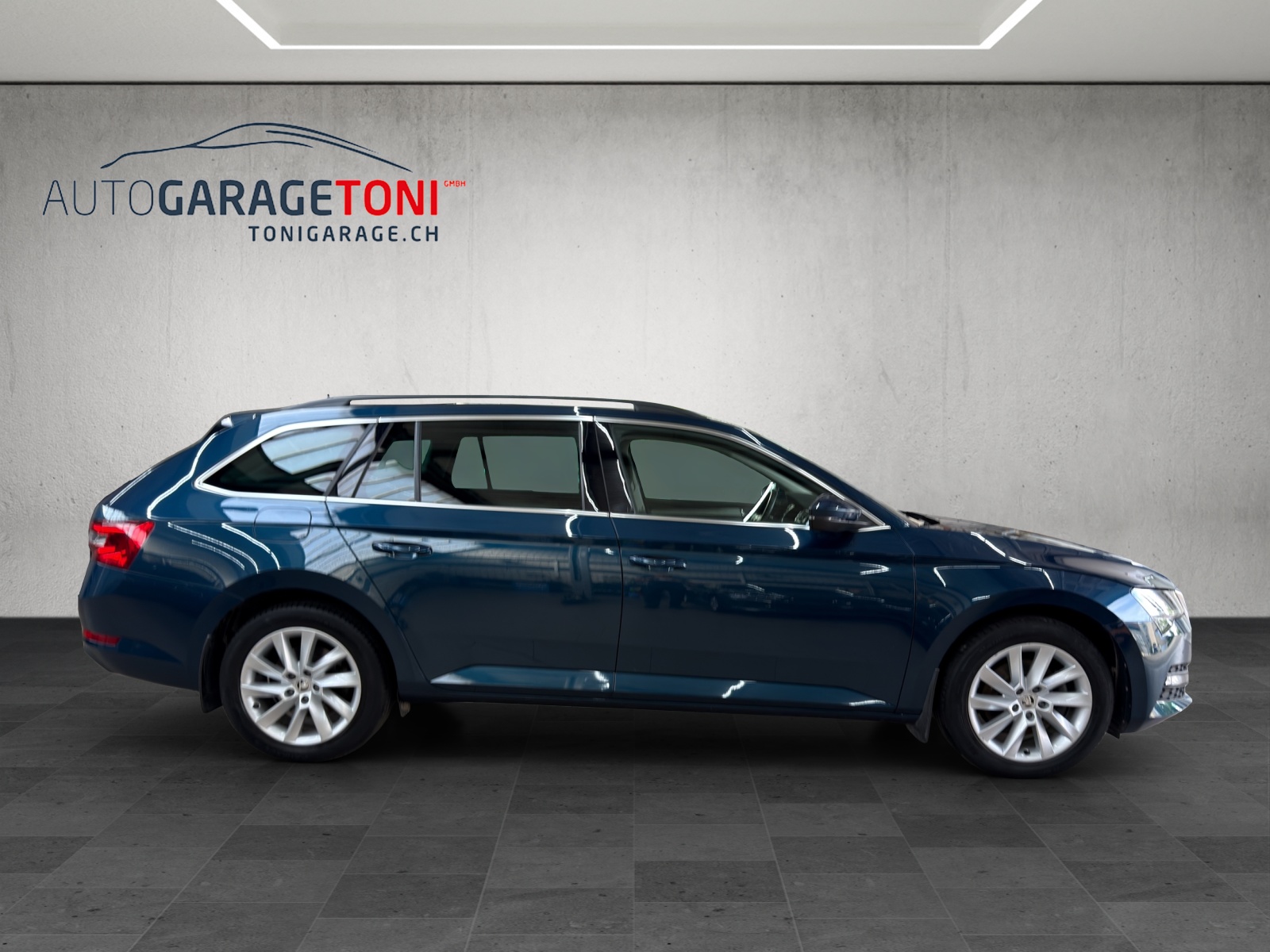 SKODA Superb Combi 1.5 TSI Ambition DSG *Werksgarantie bis 07.2028*-image-4