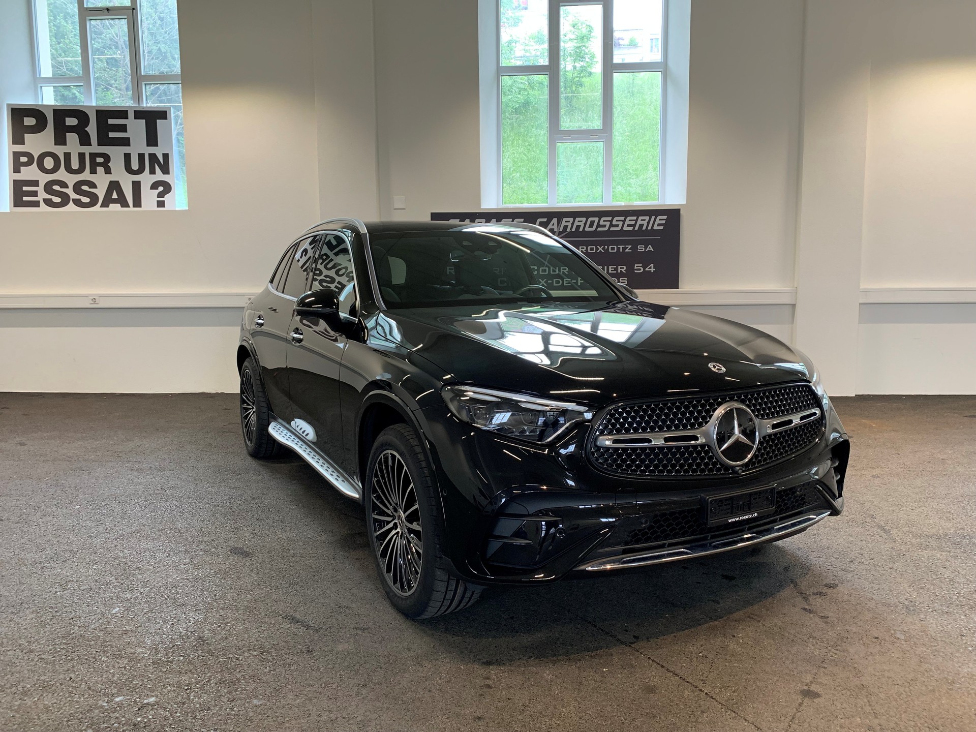 MERCEDES-BENZ GLC 300 e 4Matic 9G-Tronic-image-2