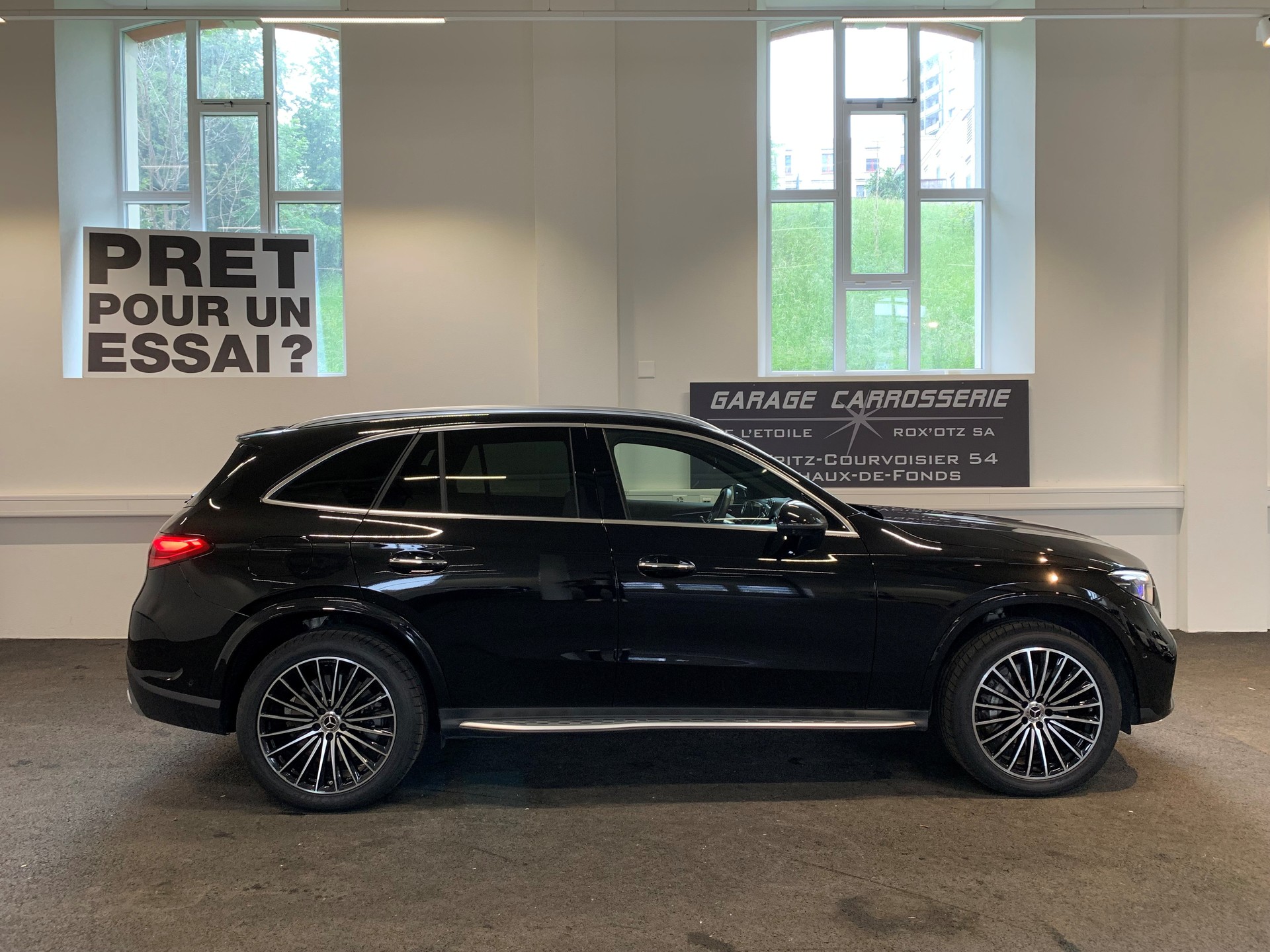 MERCEDES-BENZ GLC 300 e 4Matic 9G-Tronic-image-3