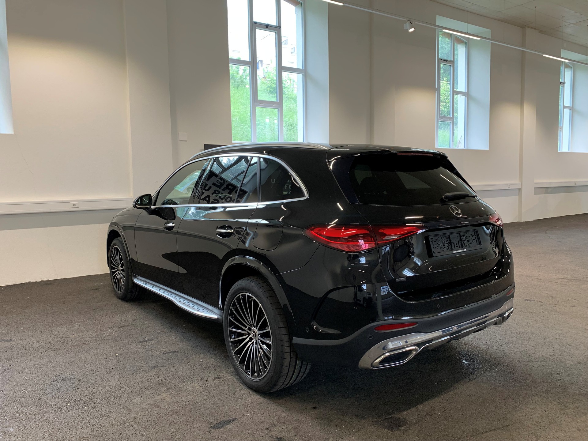 MERCEDES-BENZ GLC 300 e 4Matic 9G-Tronic-image-5