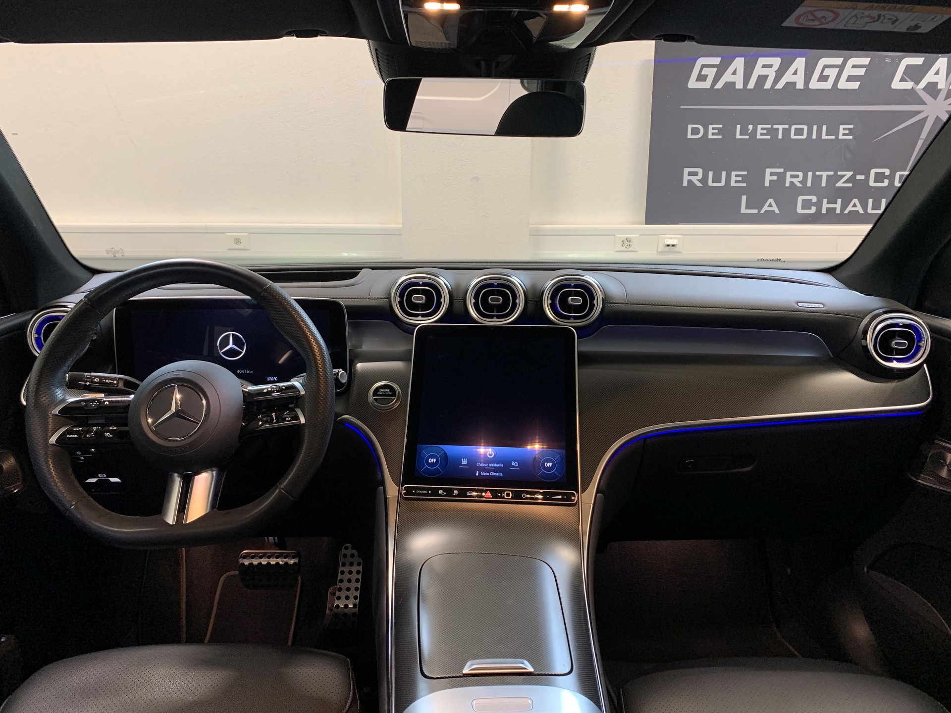 MERCEDES-BENZ GLC 300 e 4Matic 9G-Tronic-image-11