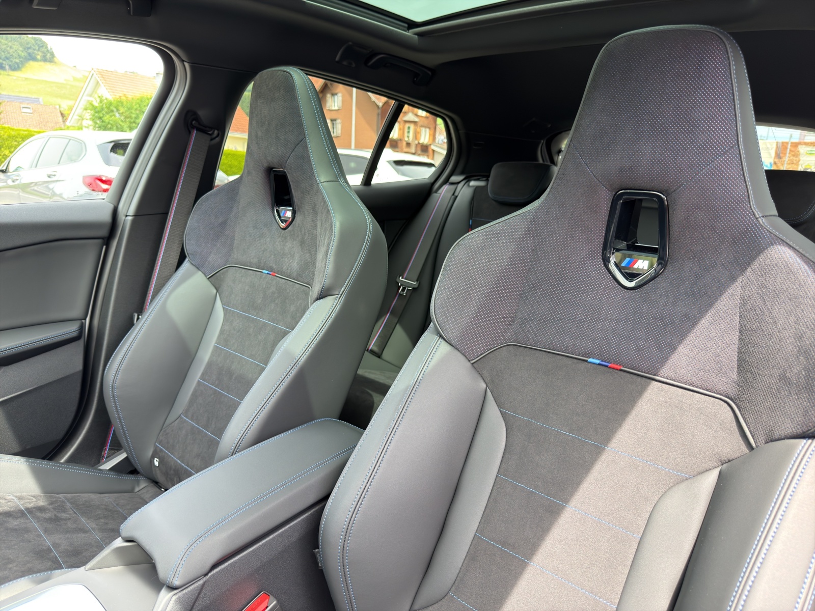BMW M135 xDrive M Technik Paket-image-17