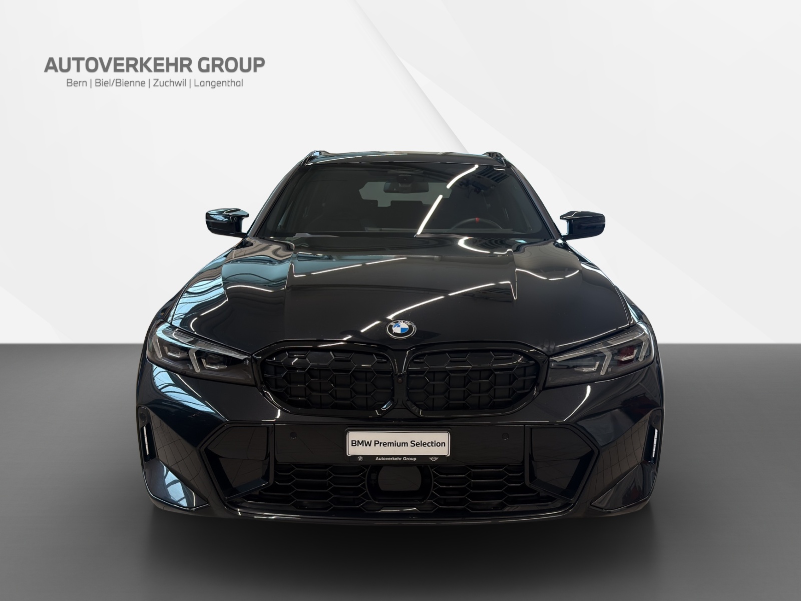 BMW M340i xDrive Touring M Sport Pro 48V-showroom-element-1