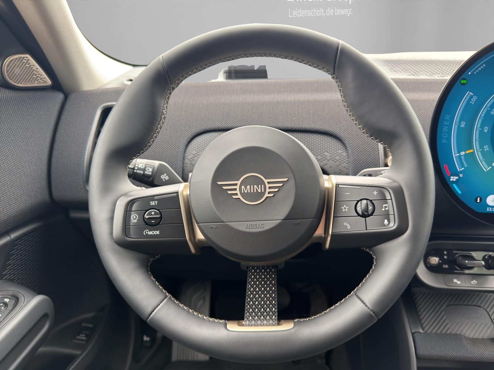 MINI Countryman E-image-13