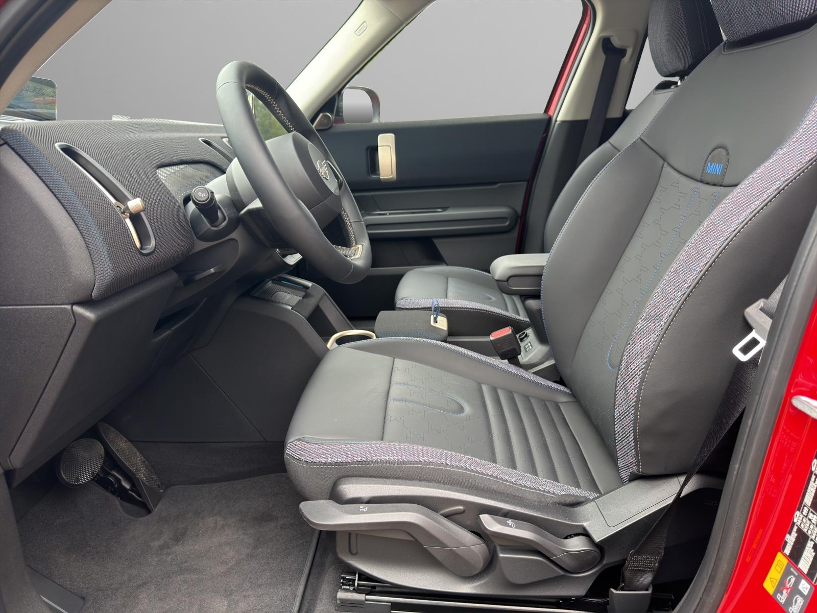 MINI Countryman E-image-11