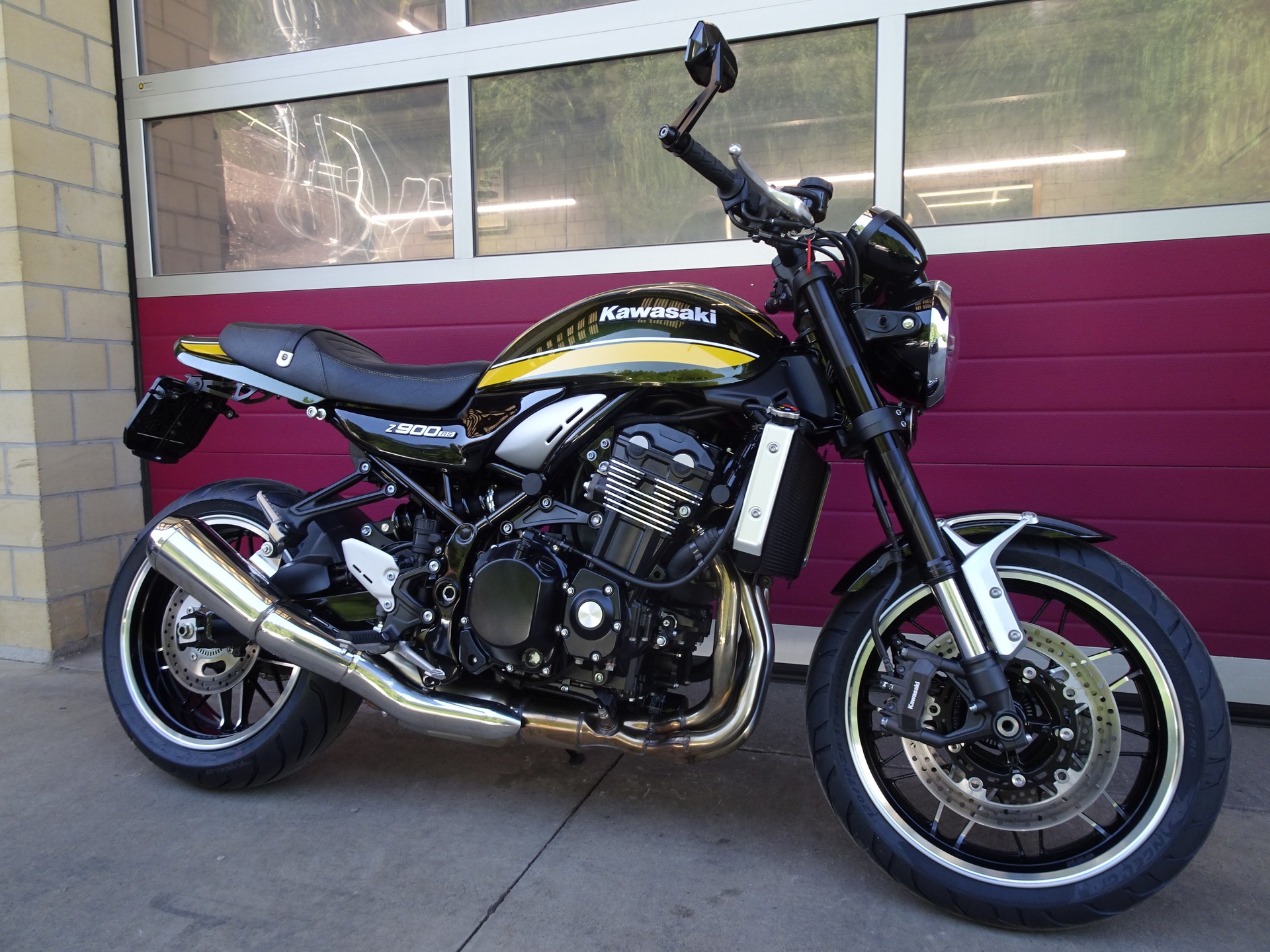 KAWASAKI Z 900 RS-image-10