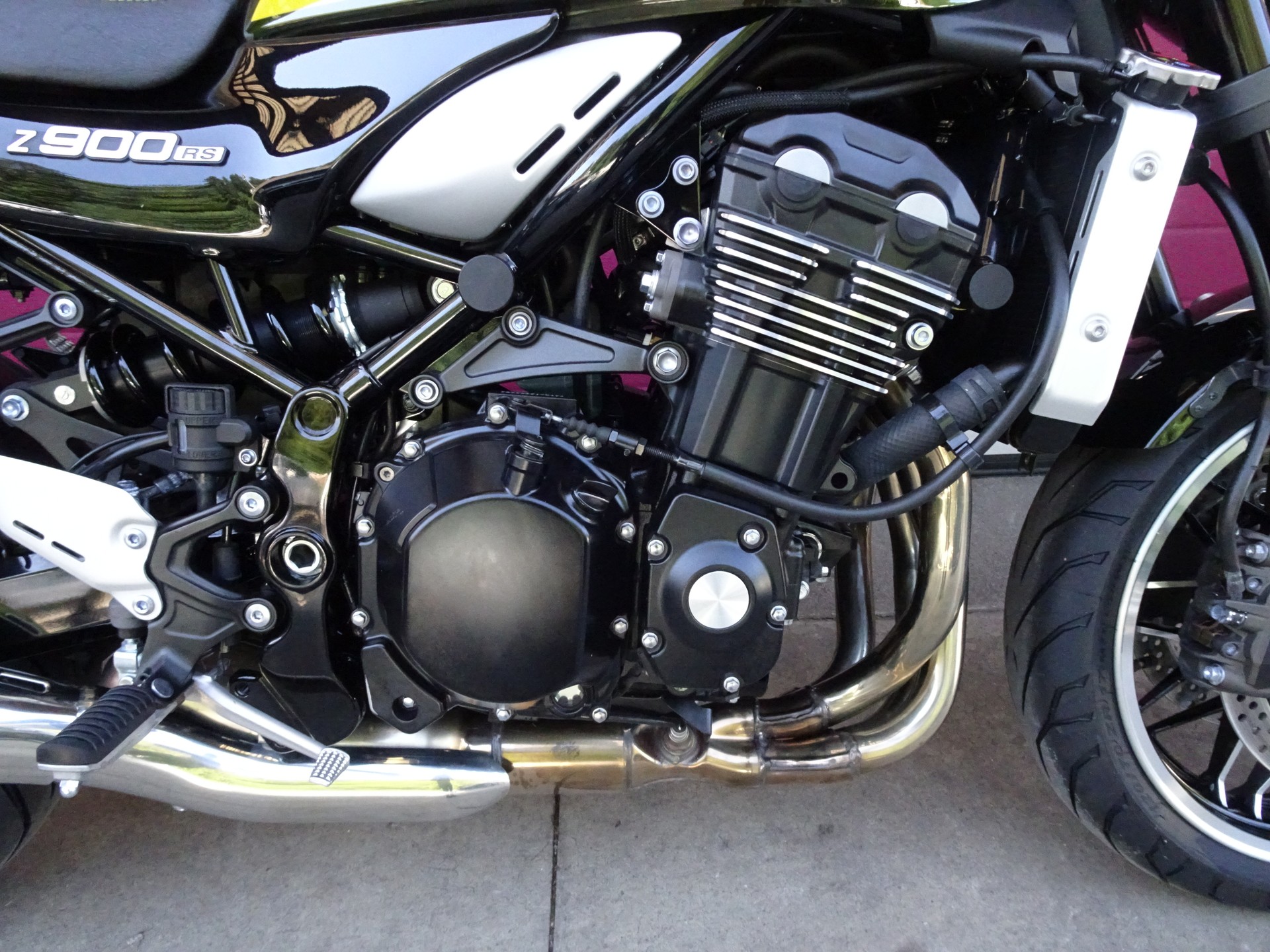 KAWASAKI Z 900 RS-image-9