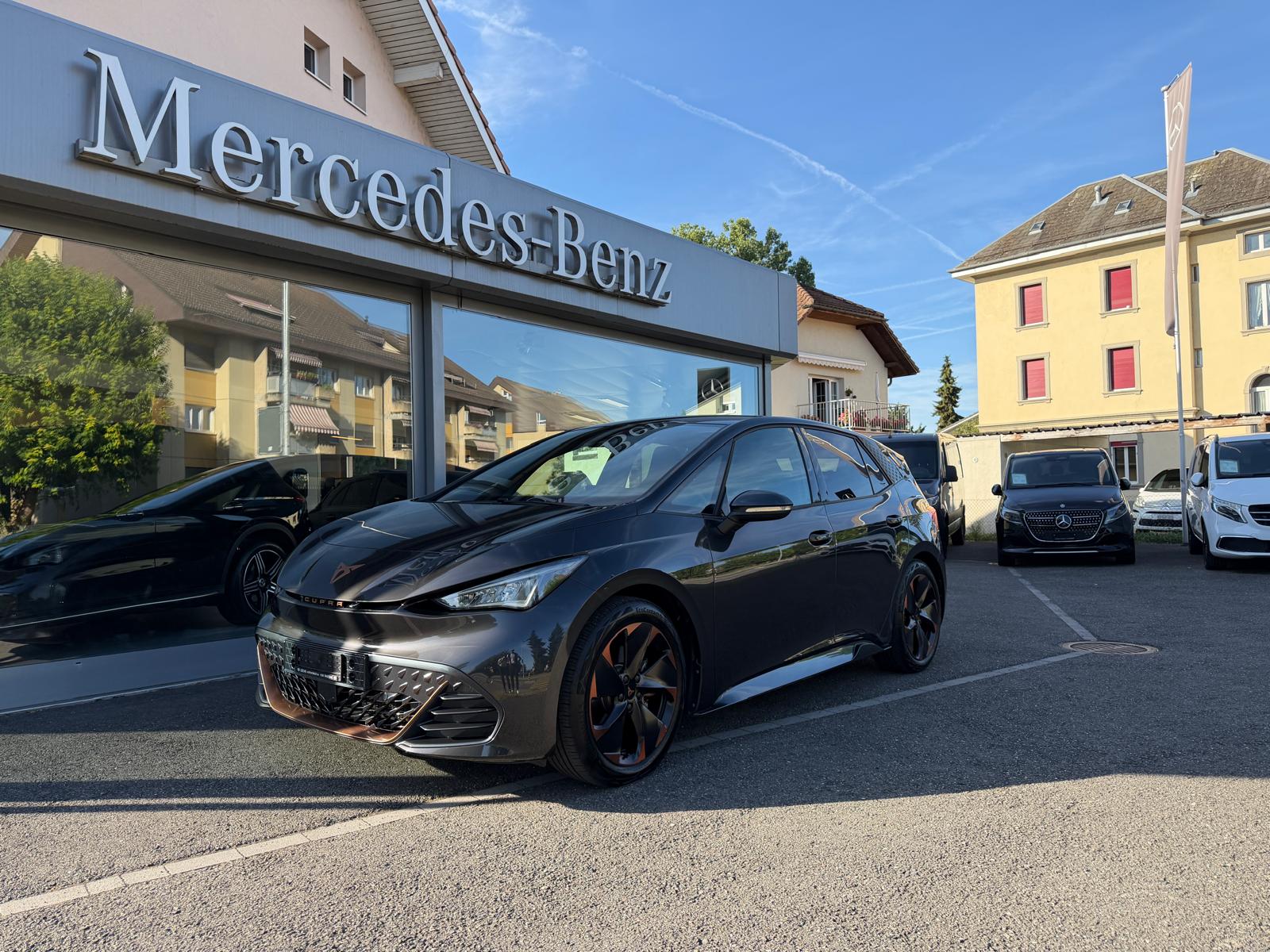 CUPRA Born 58 kWh-showroom-element-1