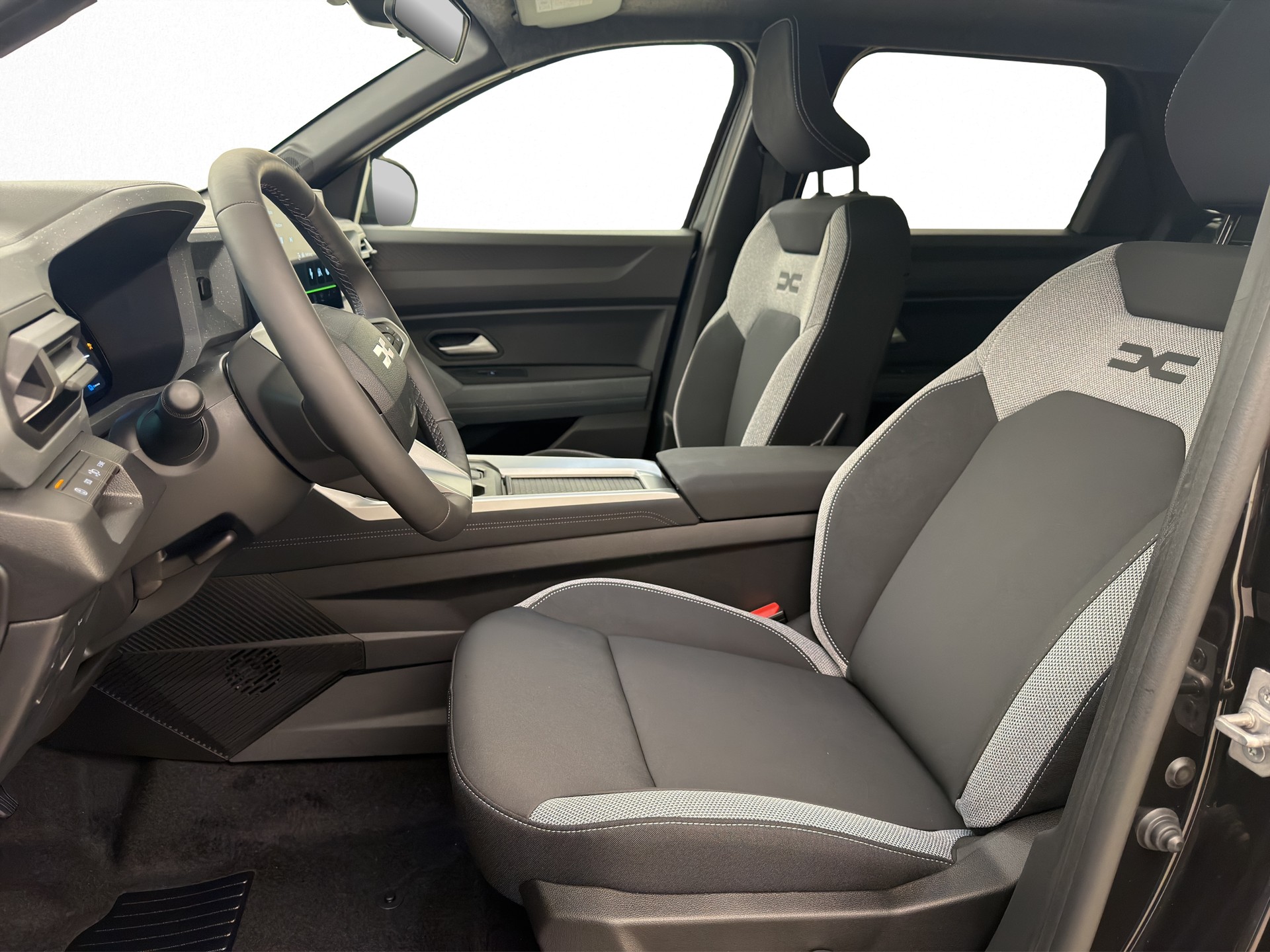 DACIA Bigster 1.8 Hybrid Journey-image-6
