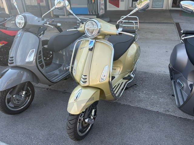 PIAGGIO Vespa 125 Primavera 75th Anniversary ABS-image-1