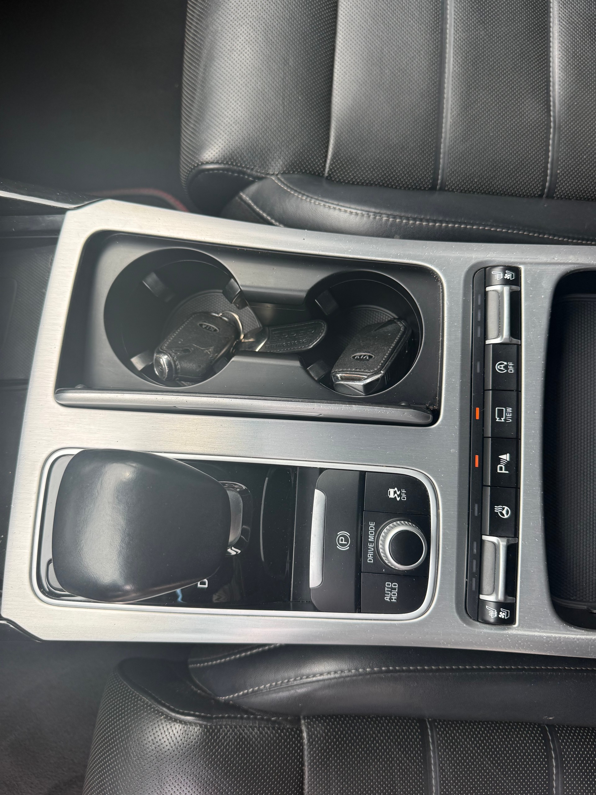 KIA Stinger 3.3 T-GDi GT Automat AWD-image-8
