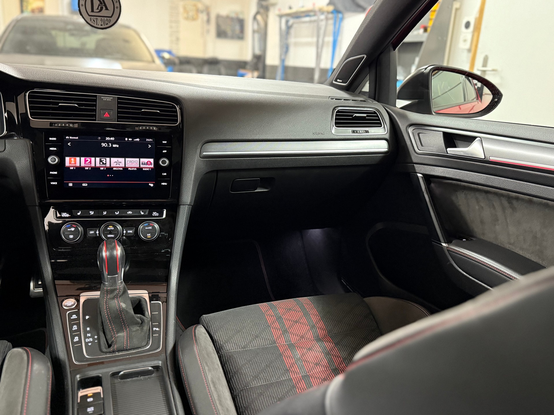 VW Golf 2.0 TSI GTI TCR DSG-image-5