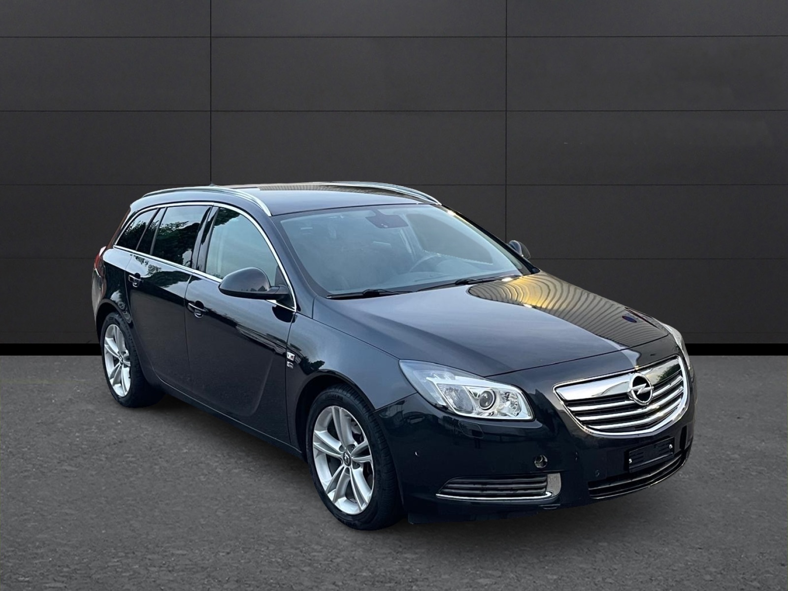 OPEL Insignia ST 2.0 CDTI Anniversary Ed. Automatic-showroom-element-2